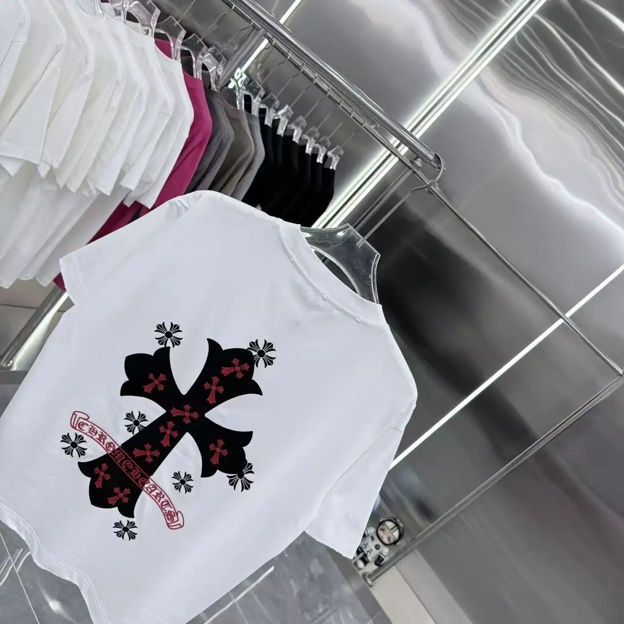 Distressed Logo Graphic T-Shirt D15514356 — view 8