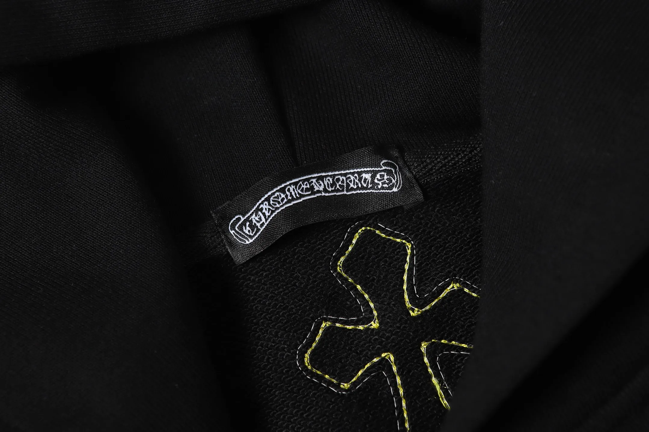 Graffiti Print Cross Patch Hoodie D16013871 — view 5