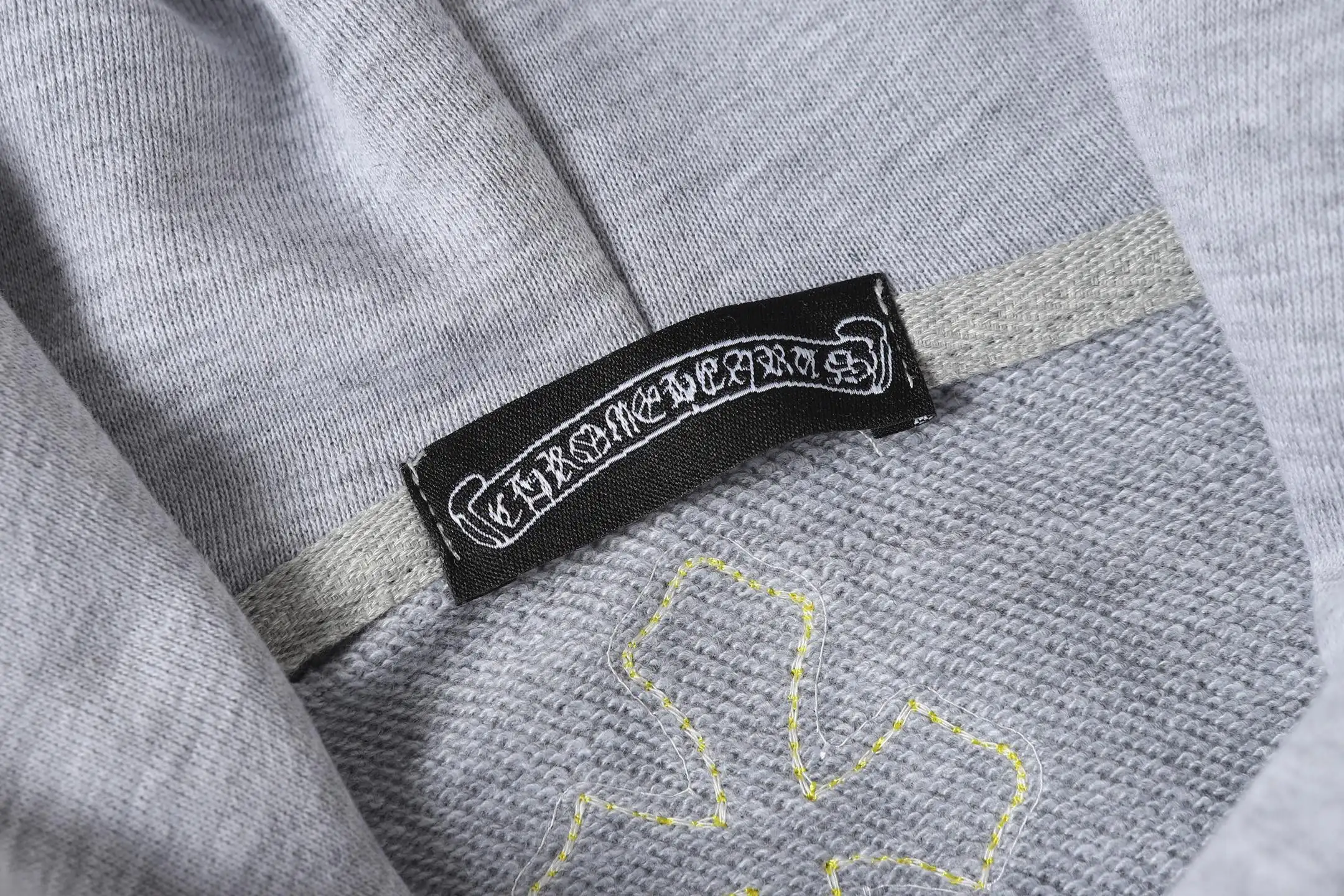 Graffiti Print Cross Patch Hoodie D16013869 — view 5