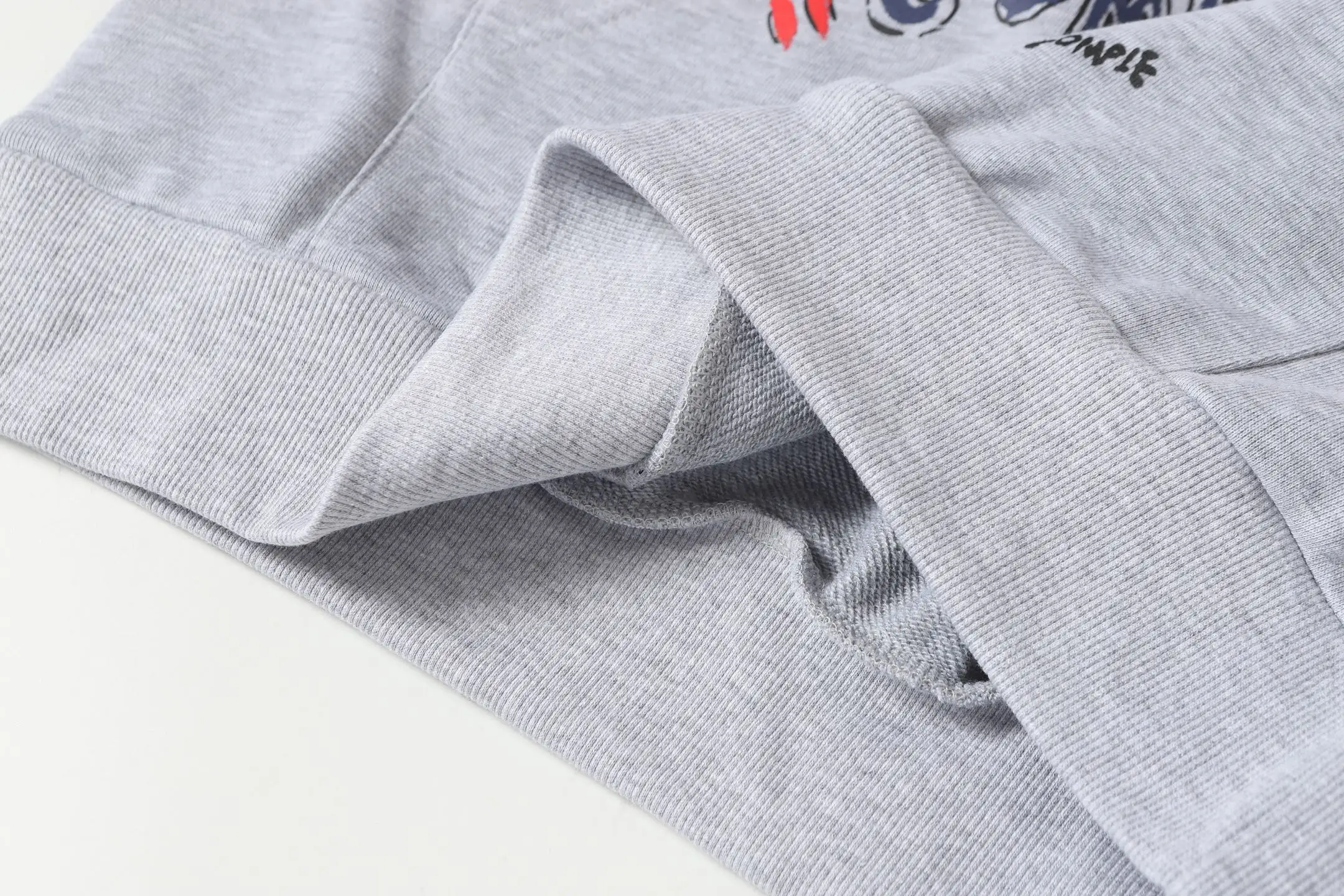 Graffiti Print Cross Patch Hoodie D16013869 — view 8