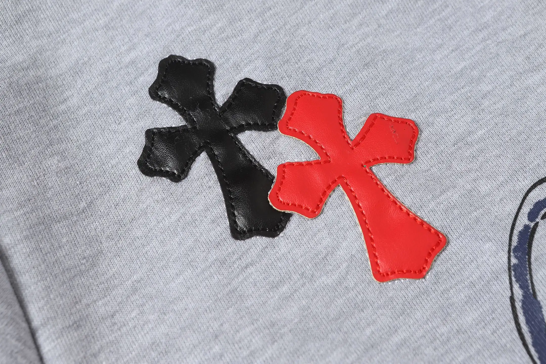 Graffiti Print Cross Patch Hoodie D16013869 — view 14