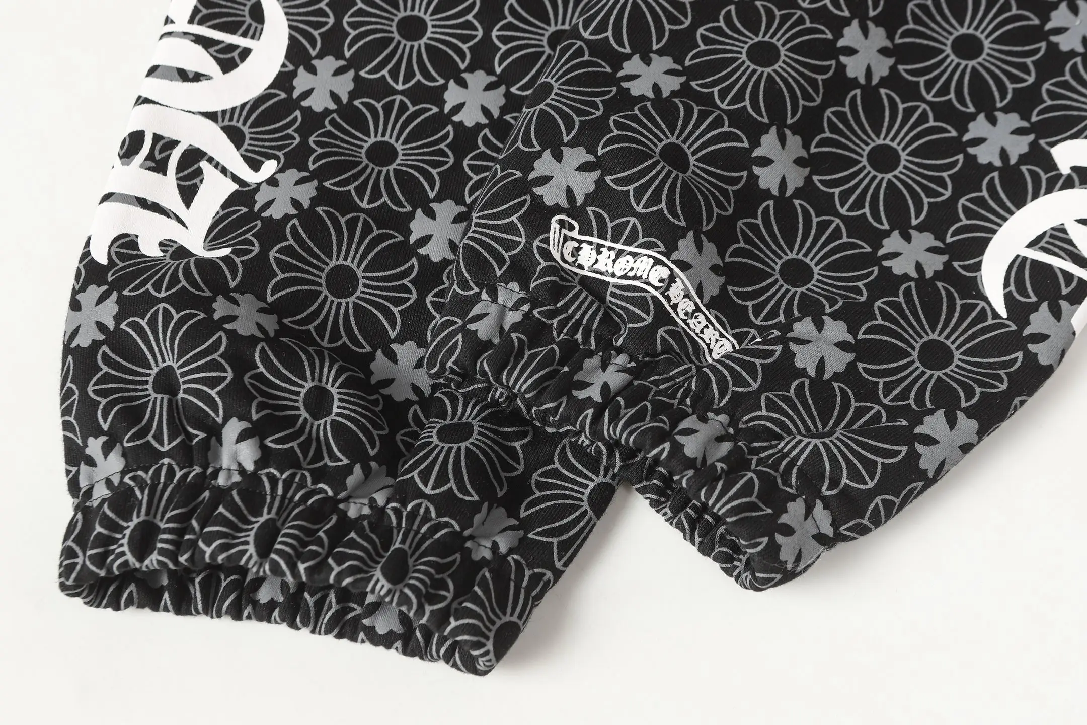 Monogram Print Fleece Sweatpants D16013997 — view 15