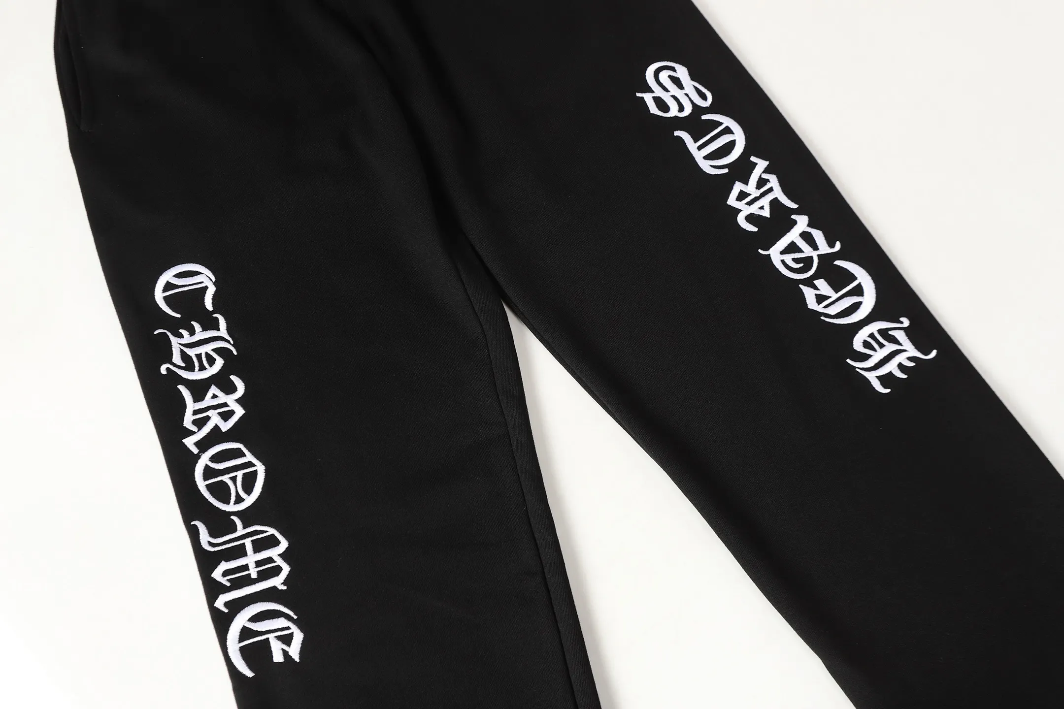 Logo Embroidery Cotton-Blend Sweatpants D16013947 — view 7