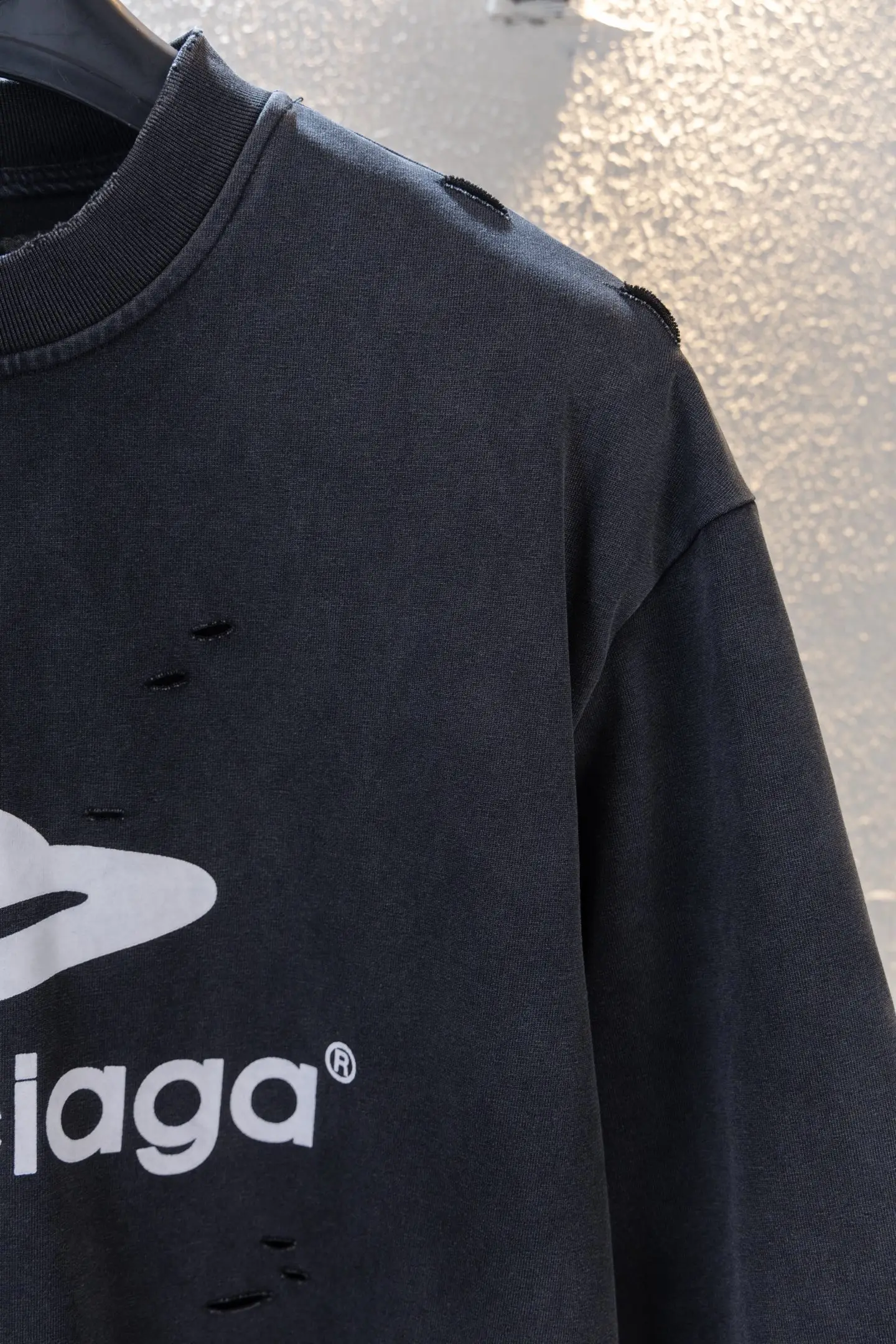 Distressed Double-Layer Long-Sleeve T-Shirt D16012674 — view 6