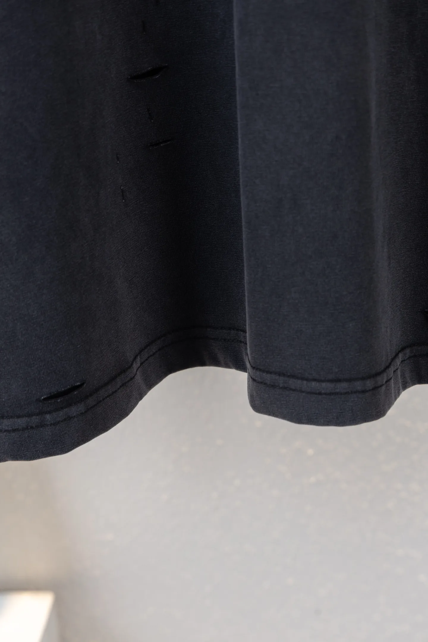 Distressed Double-Layer Long-Sleeve T-Shirt D16012674 — view 7