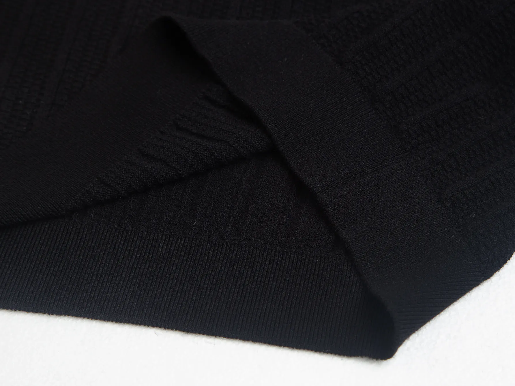 Logo-Embroidered Half-Zip Wool-Blend Polo Shirt D16016188 — view 9