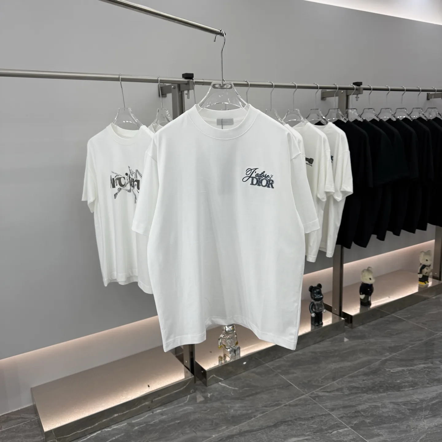J'adore Dior Logo Embroidered Cotton T-Shirt D16014283