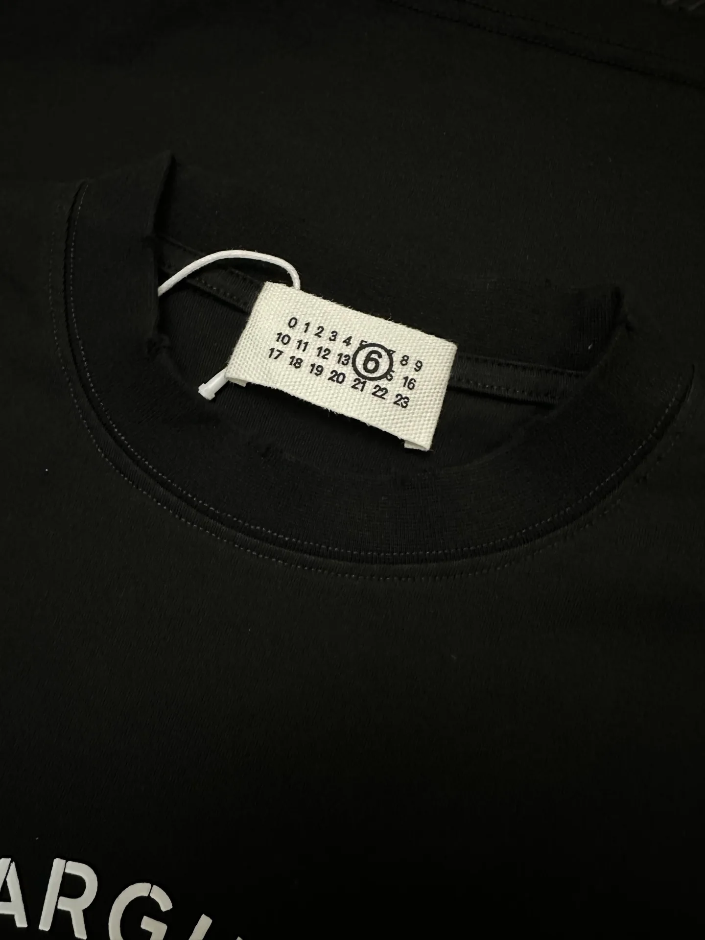 MM6 Logo Print Sleeveless T-Shirt D16011593 — view 6