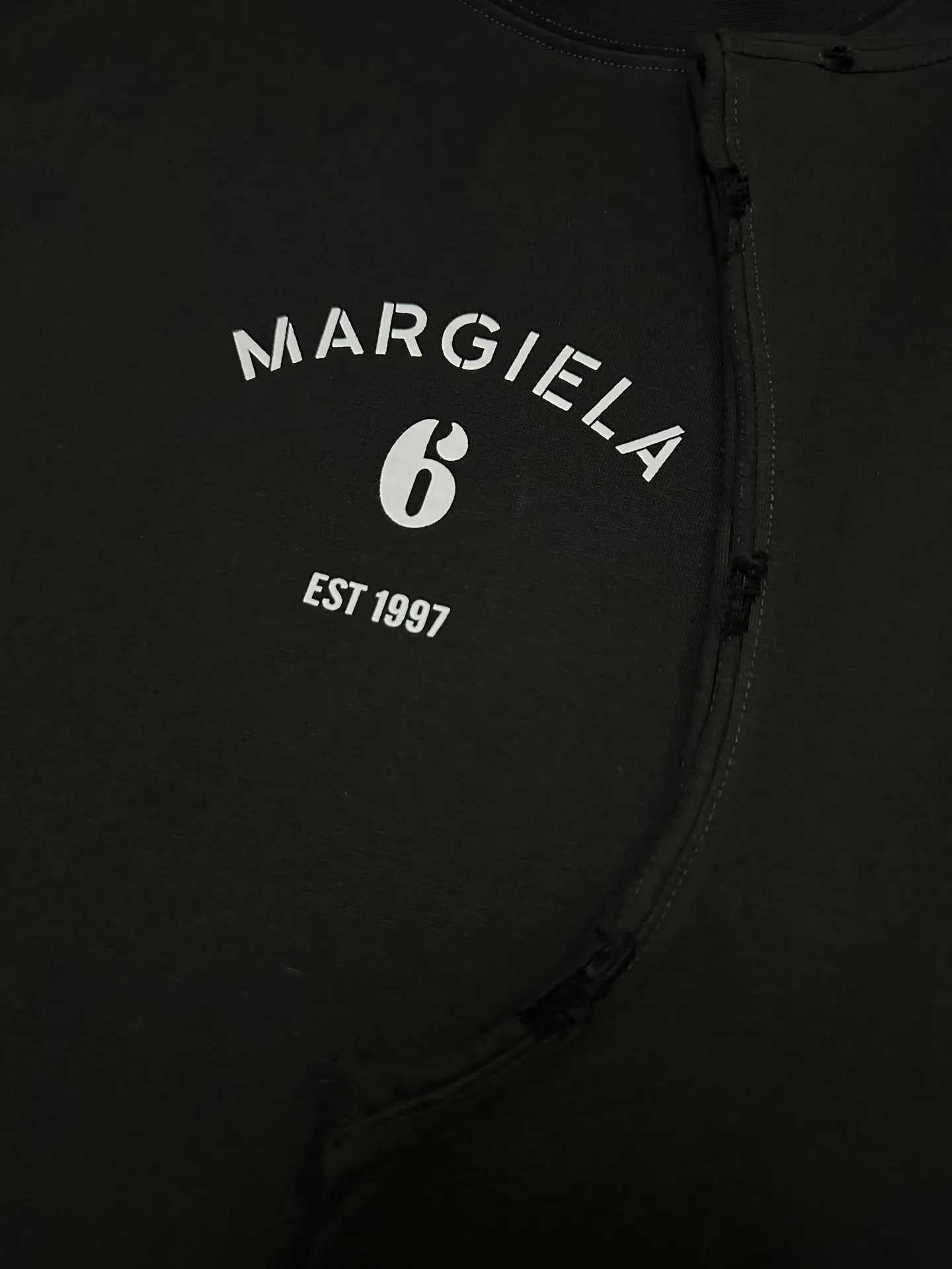 MM6 Logo Print Sleeveless T-Shirt D16011593 — view 8