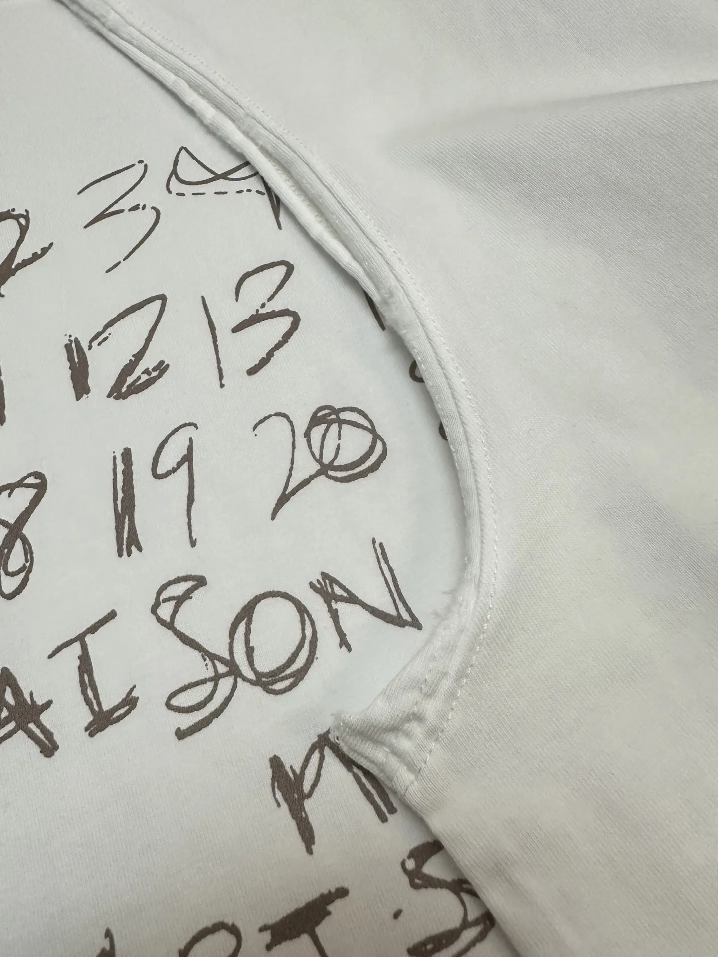 Numeric Logo Print Sleeveless T-Shirt D16011605 — view 7