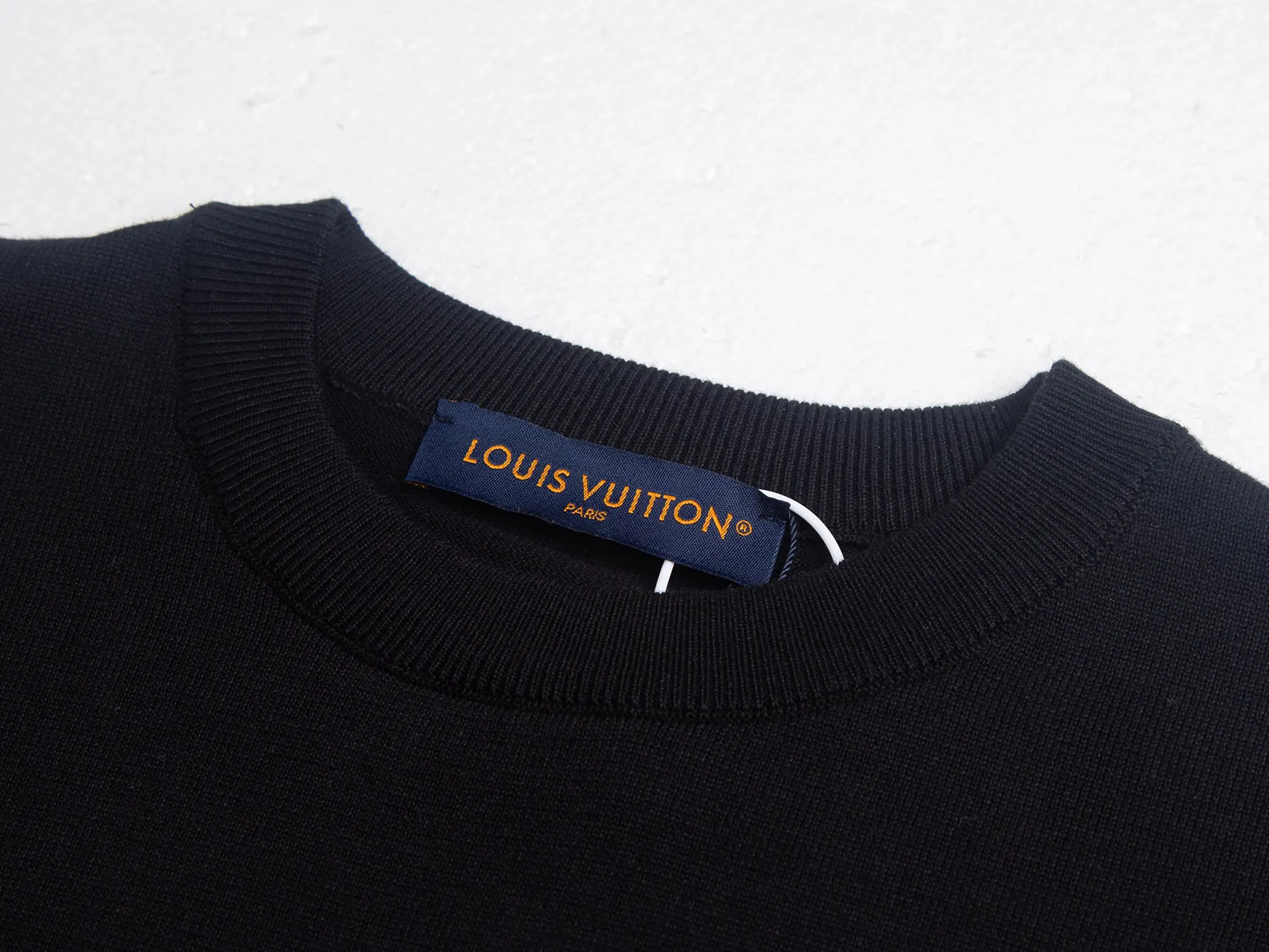 Logo-Jacquard Wool Short-Sleeve Knit Sweater D16016259 — view 5