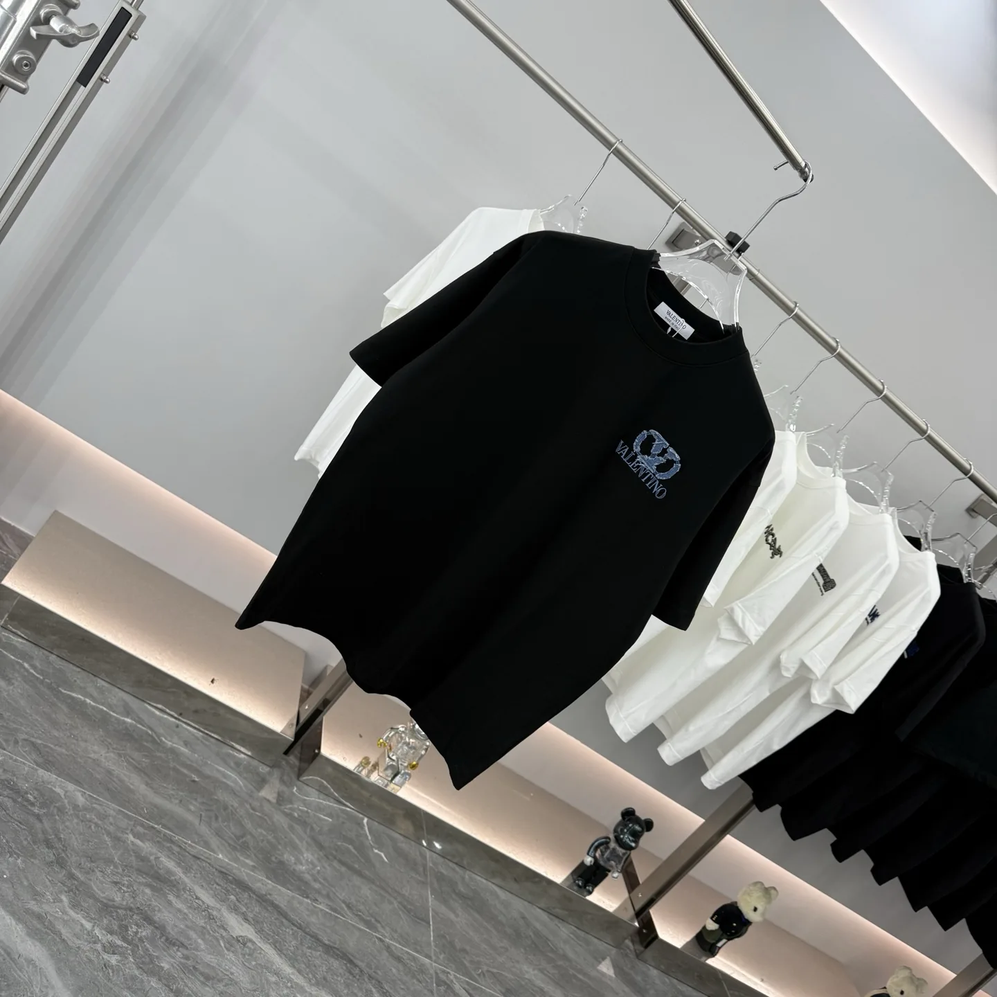 Logo Patch Embroidered Cotton T-Shirt D16514286 — view 2