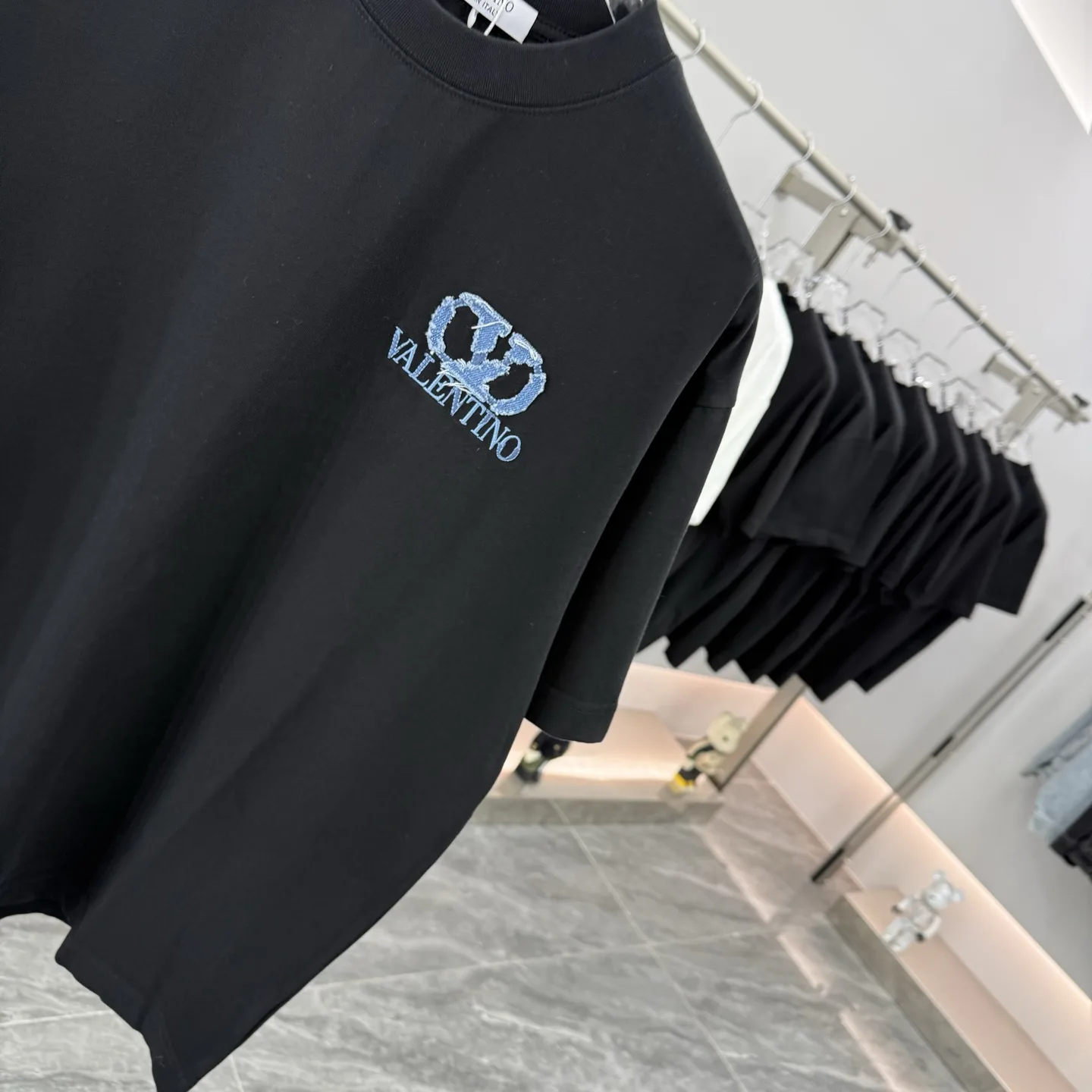Logo Patch Embroidered Cotton T-Shirt D16514286 — view 5