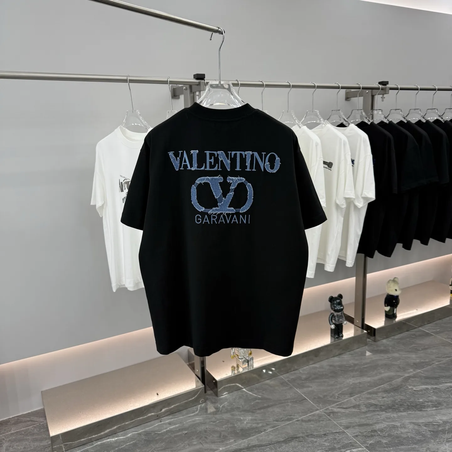 Logo Patch Embroidered Cotton T-Shirt D16514286 — view 7