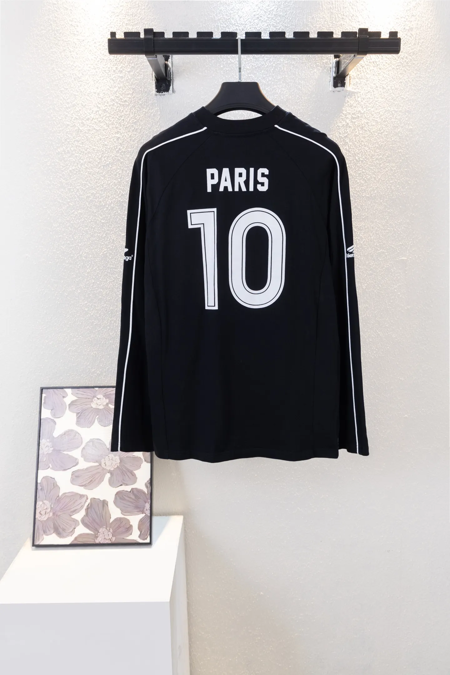 Embroidered Logo Long-Sleeve Jersey D16512665 — view 2