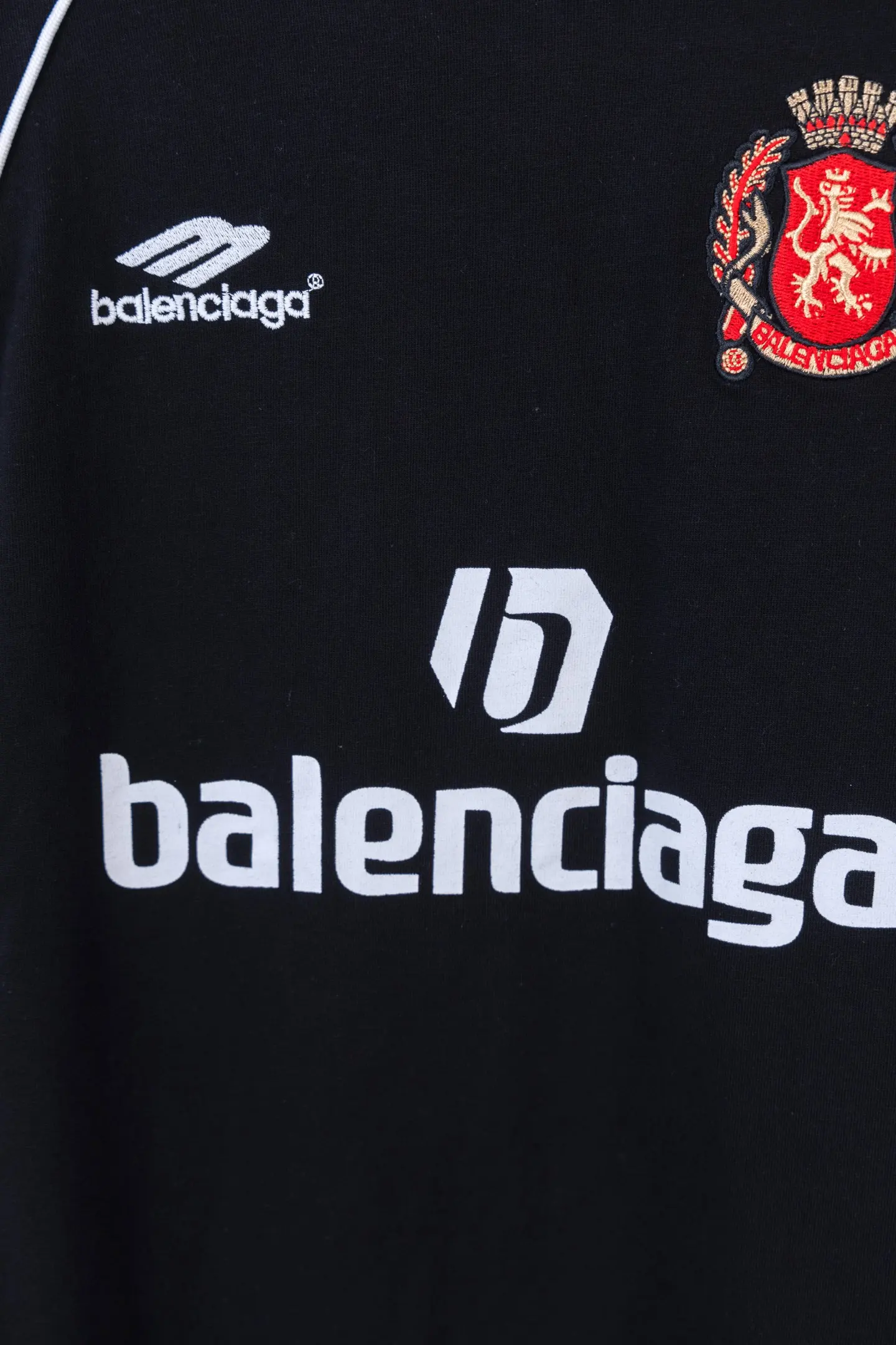 Embroidered Logo Long-Sleeve Jersey D16512665 — view 4