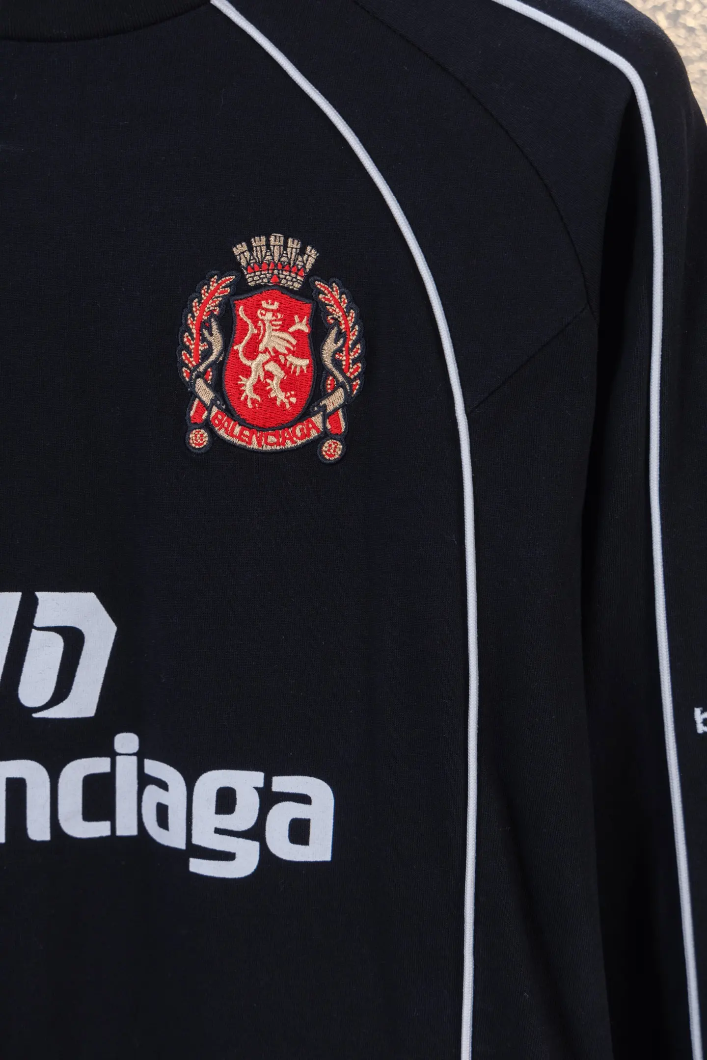 Embroidered Logo Long-Sleeve Jersey D16512665 — view 6