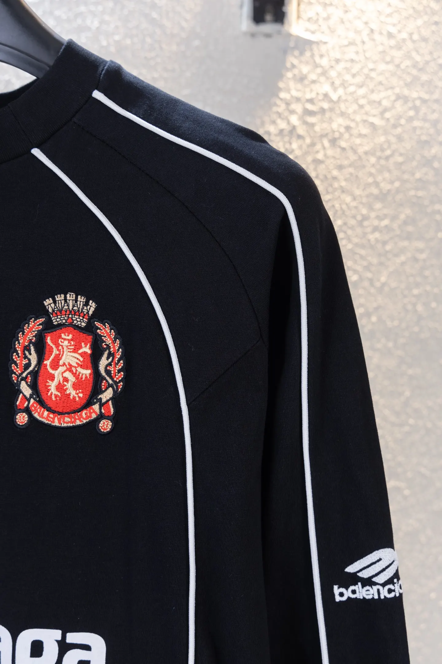 Embroidered Logo Long-Sleeve Jersey D16512665 — view 7