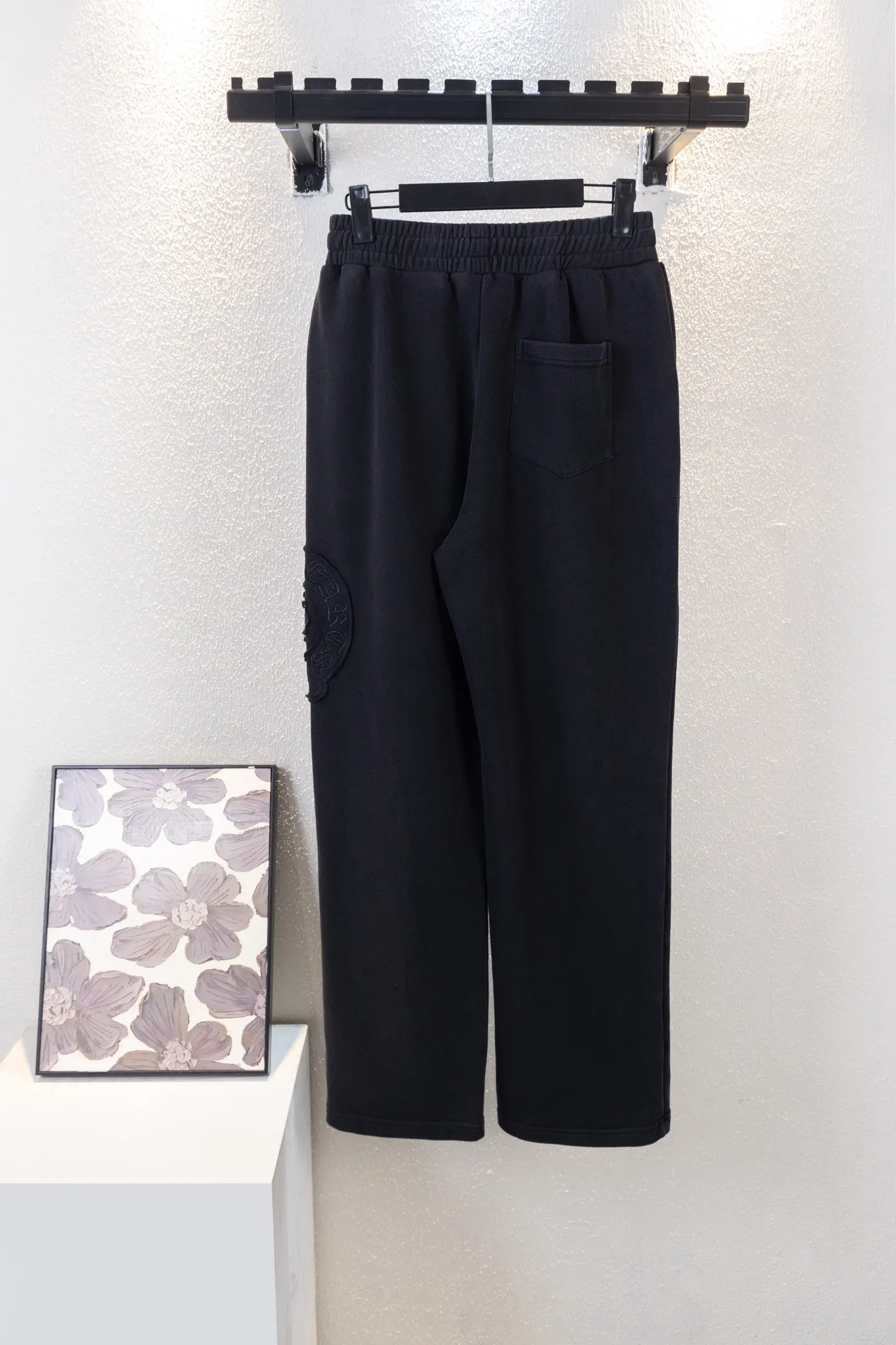 Horshoe Patch Embroidered Sweatpants D16512654 — view 2