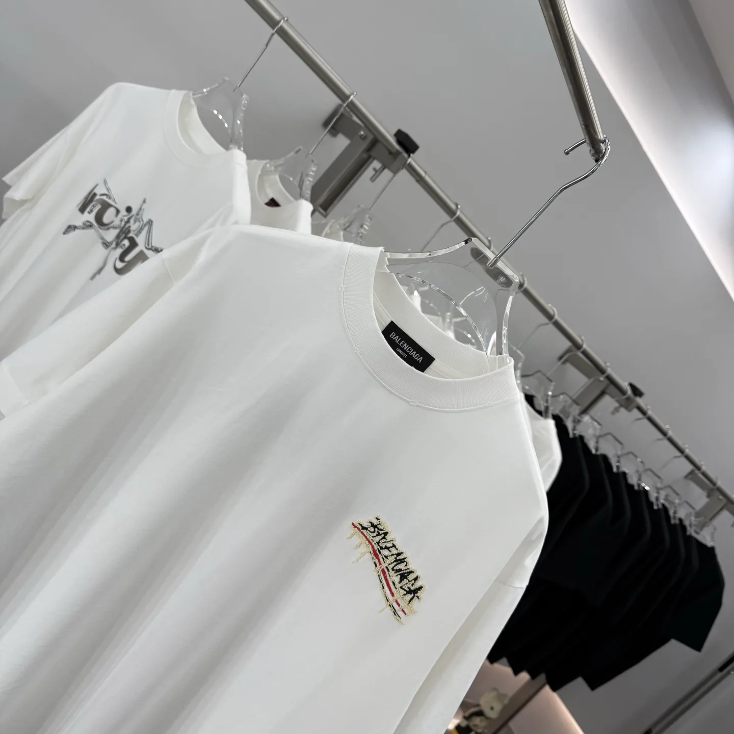 Embroidered Logo Oversized Cotton T-Shirt D16514303 — view 3