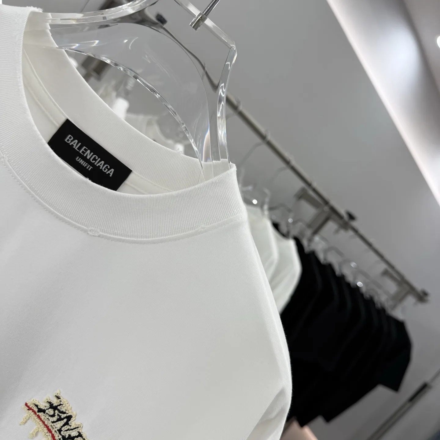 Embroidered Logo Oversized Cotton T-Shirt D16514303 — view 4