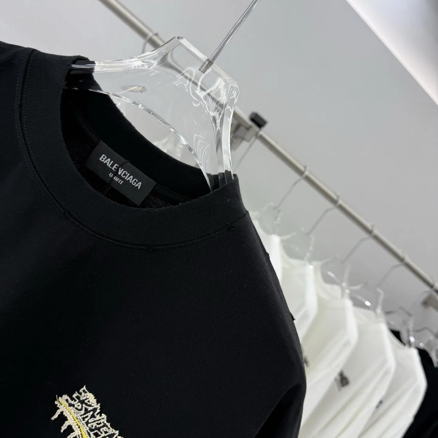Embroidered Logo Oversized T-Shirt D16514304 — view 4