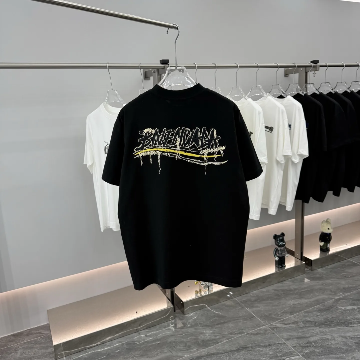 Embroidered Logo Oversized T-Shirt D16514304 — view 7