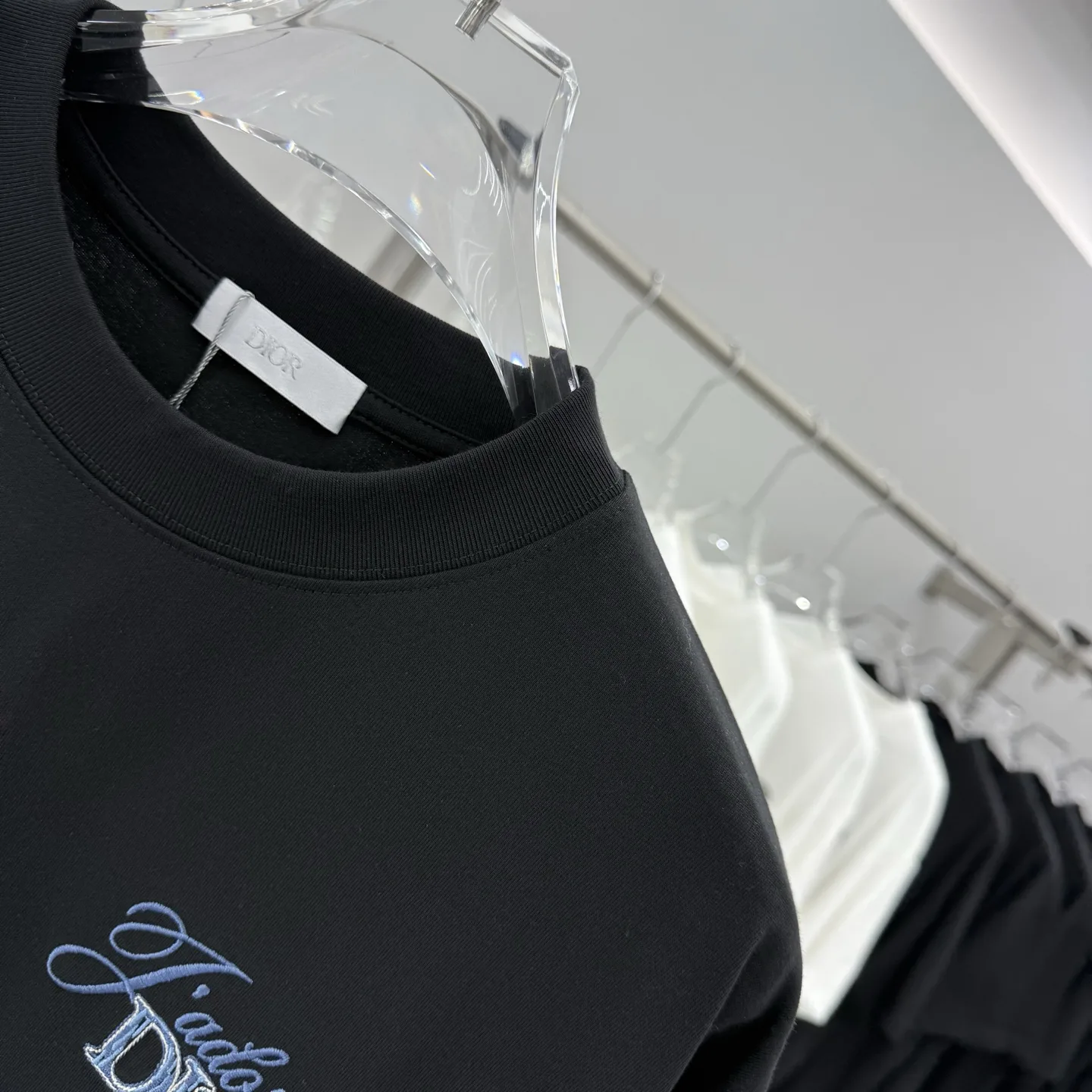 J'adore Dior Logo Embroidered T-Shirt D16514284 — view 4
