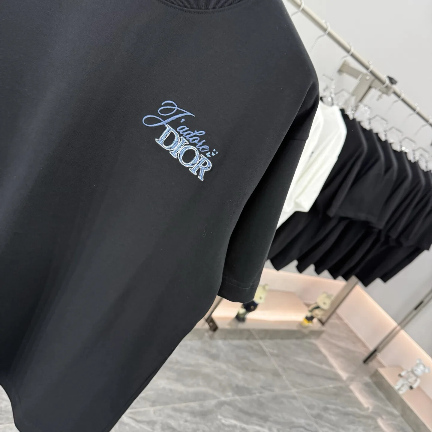 J'adore Dior Logo Embroidered T-Shirt D16514284 — view 5