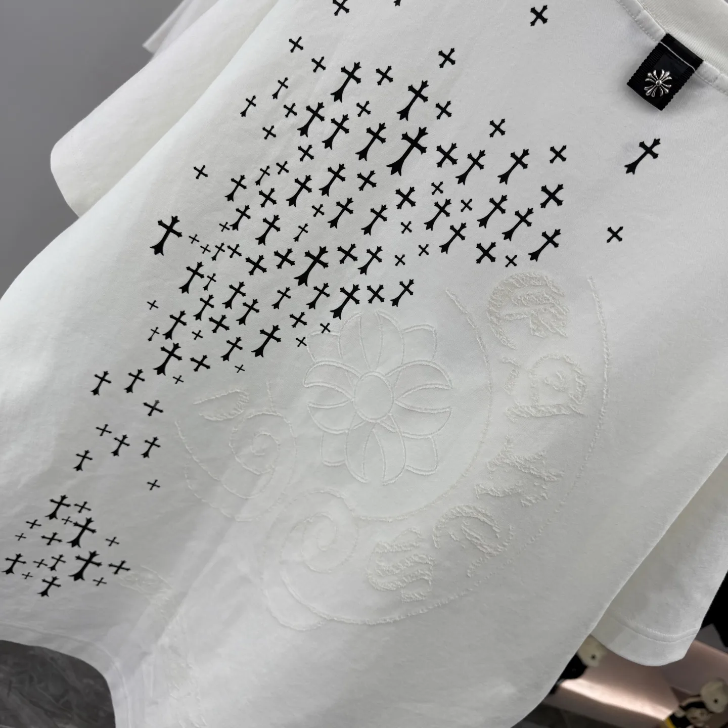 Laser-Cut Logo Crew-Neck T-Shirt D16514256 — view 8