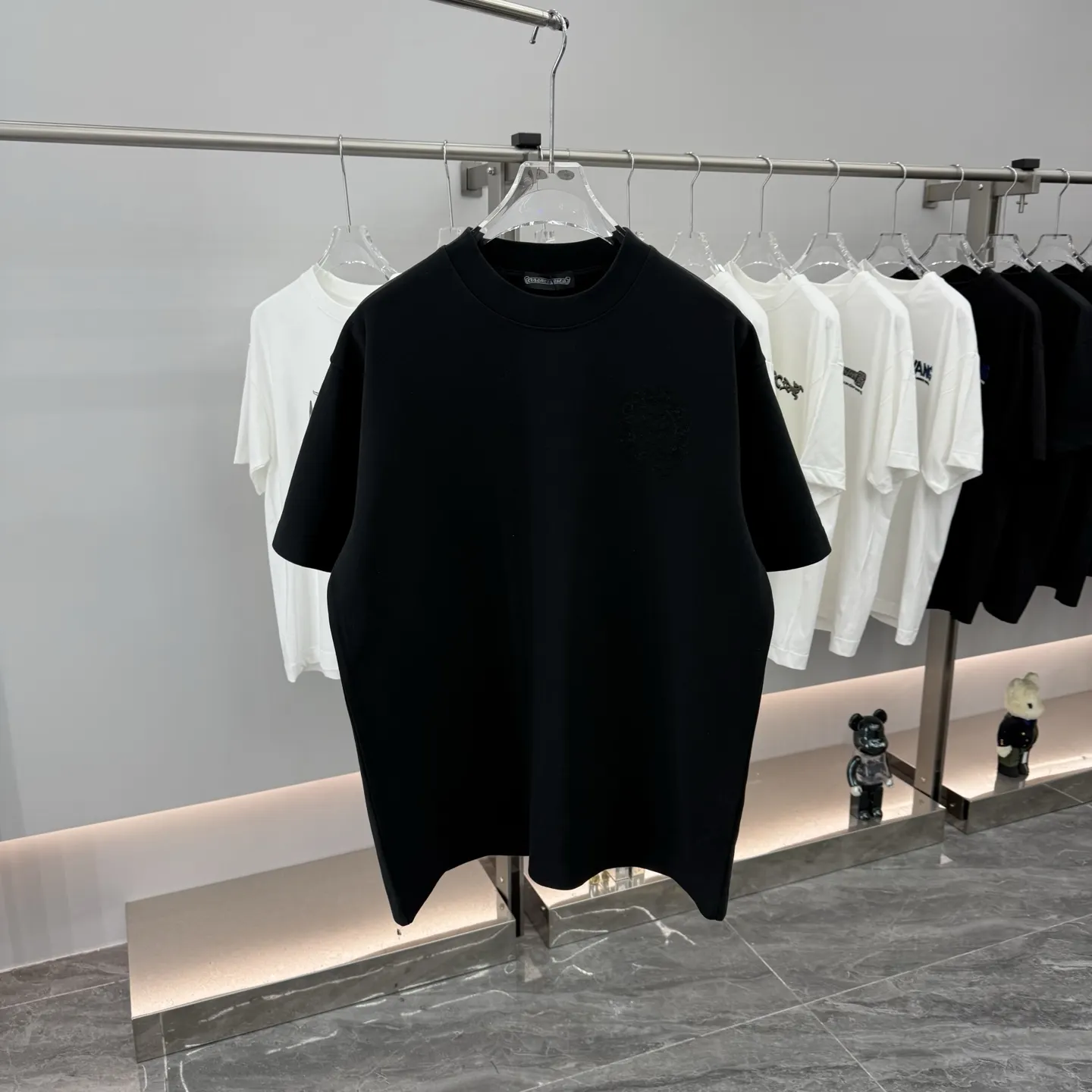 Laser-Cut Logo Crew-Neck T-Shirt D16514258