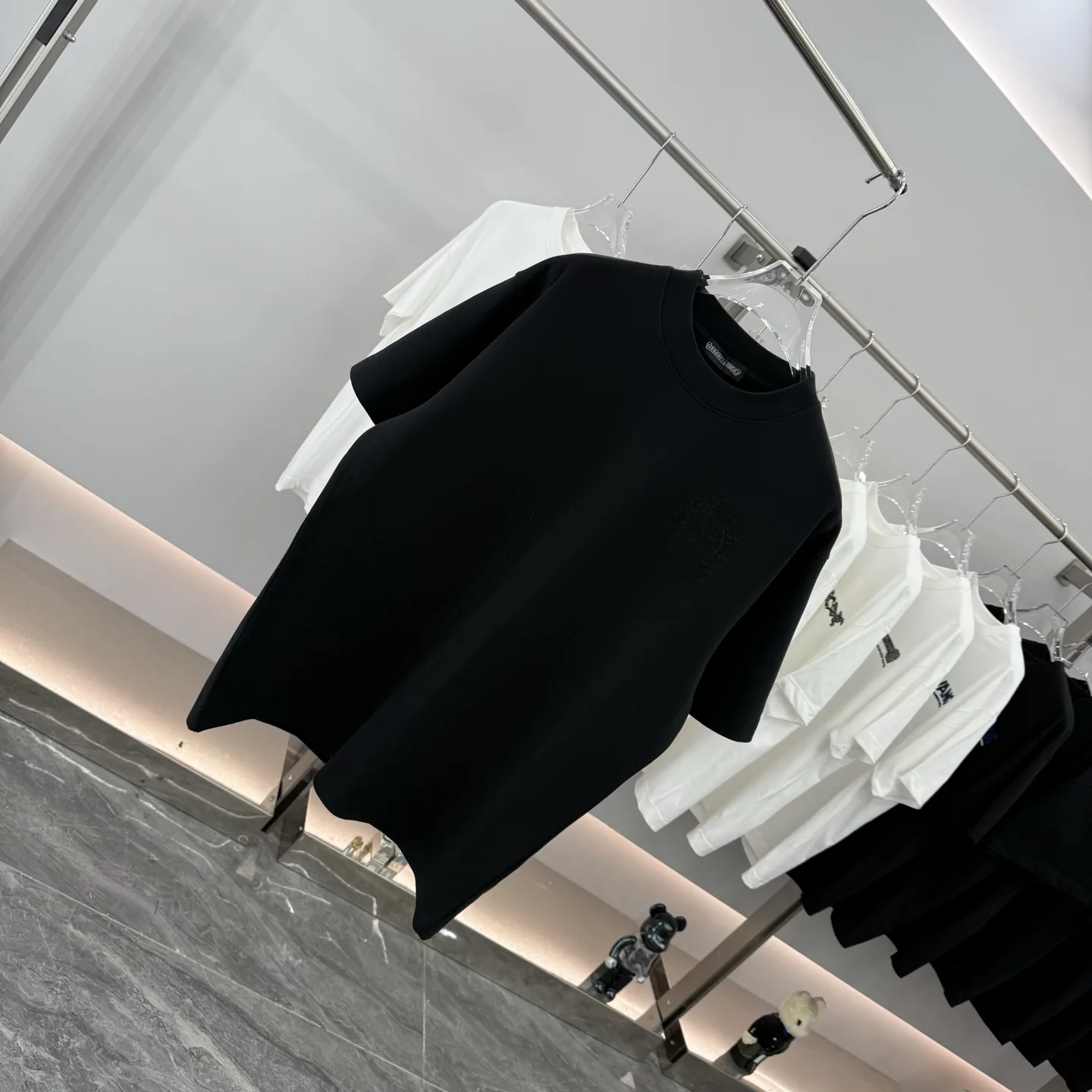 Laser-Cut Logo Crew-Neck T-Shirt D16514258 — view 2