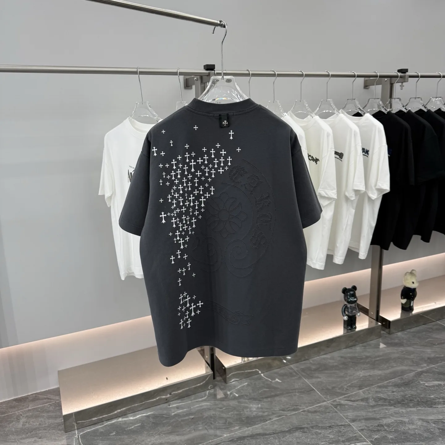 Laser-Etched Oversized Cotton T-Shirt D16514257 — view 7