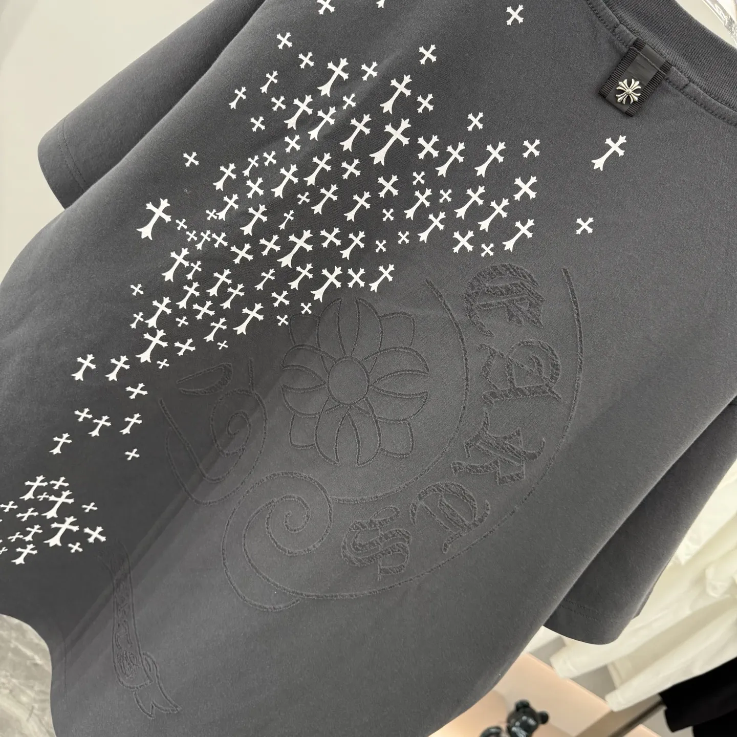 Laser-Etched Oversized Cotton T-Shirt D16514257 — view 8