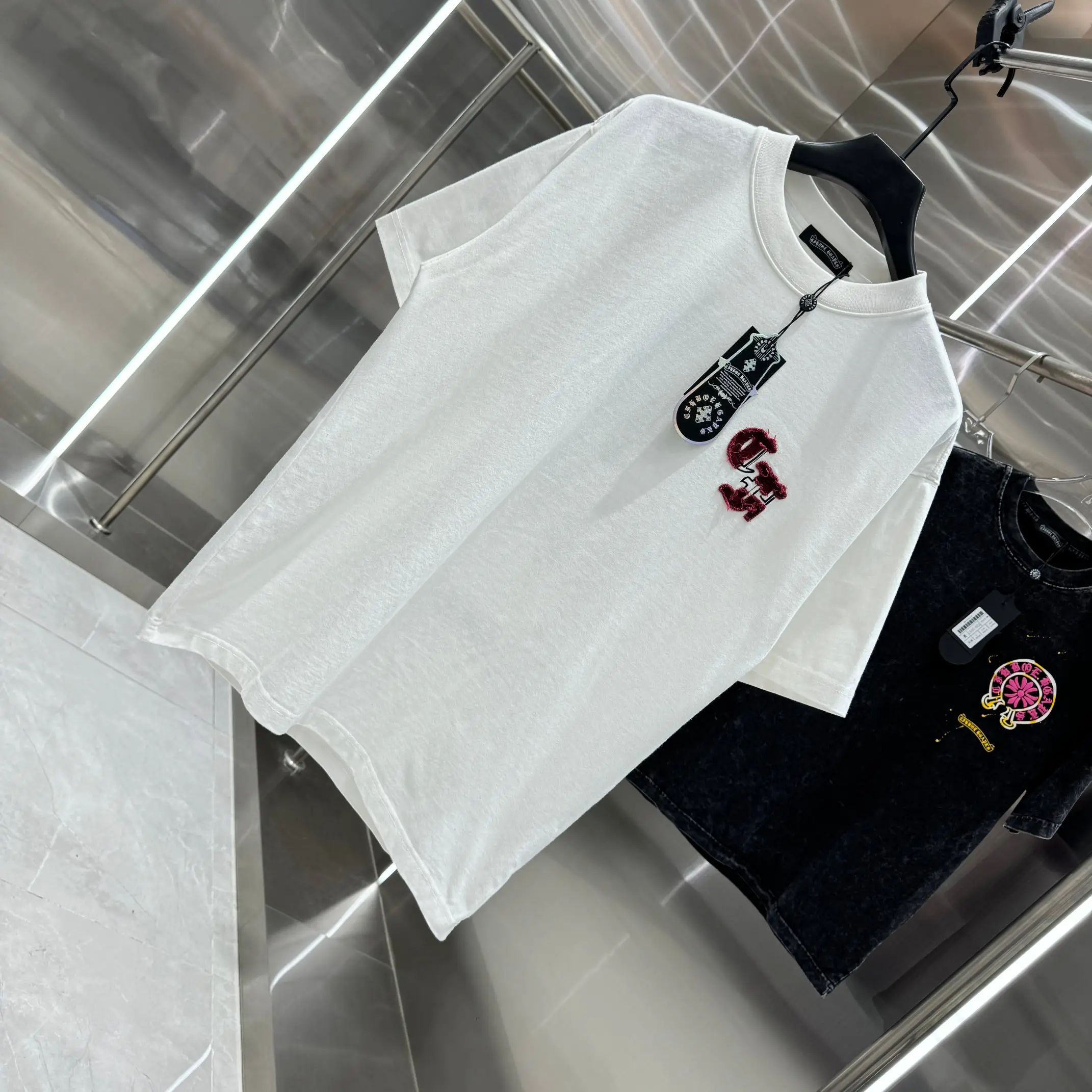 Embroidered Patchwork Cotton T-Shirt D17014232 — view 3