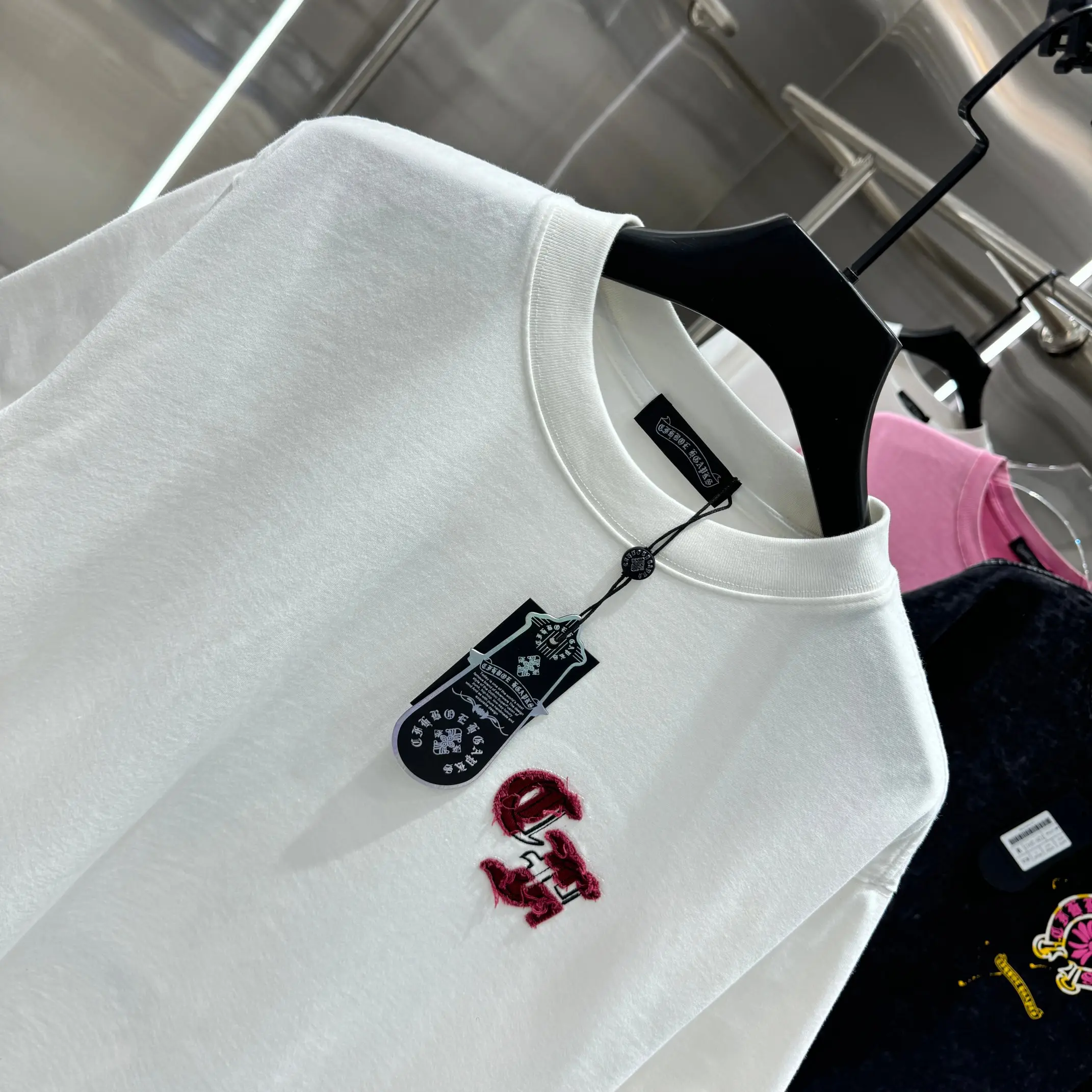 Embroidered Patchwork Cotton T-Shirt D17014232 — view 4