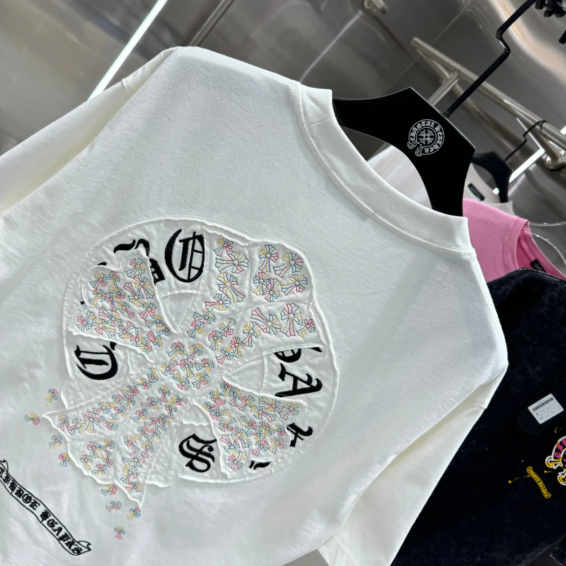 Embroidered Cross Patch Cotton T-Shirt D17014234 — view 5