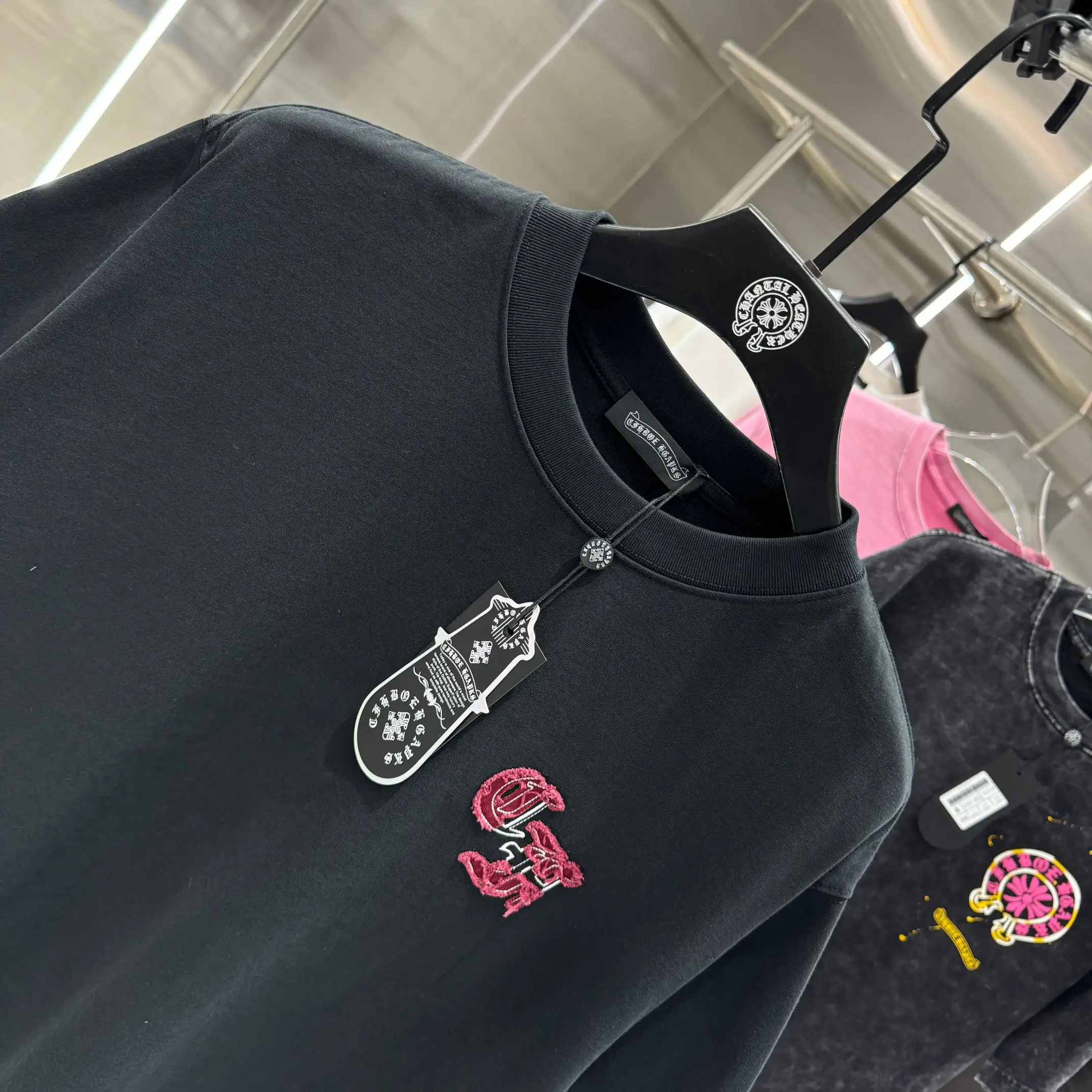 Embroidered Patchwork Cotton T-Shirt D17014233 — view 4