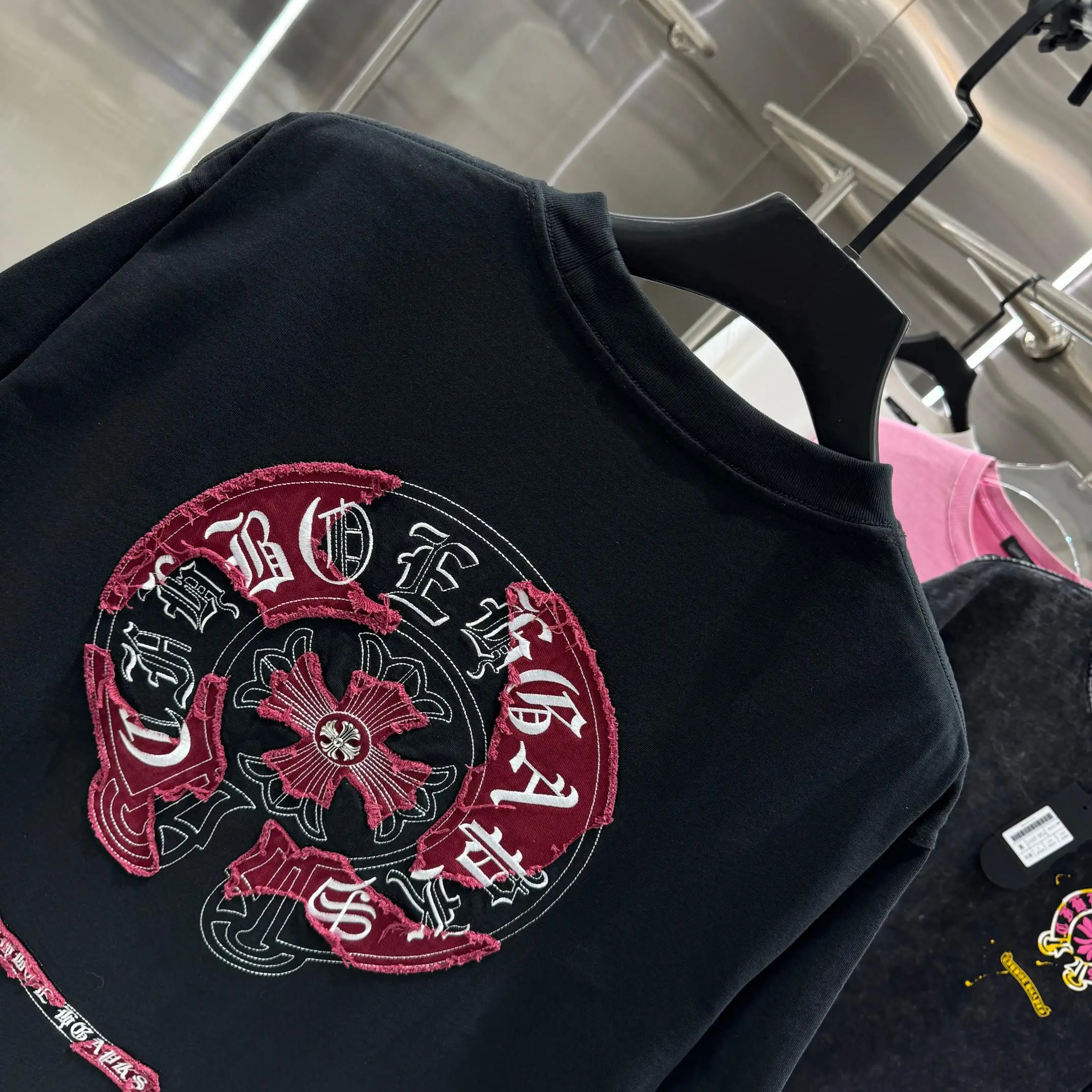 Embroidered Patchwork Cotton T-Shirt D17014233 — view 5