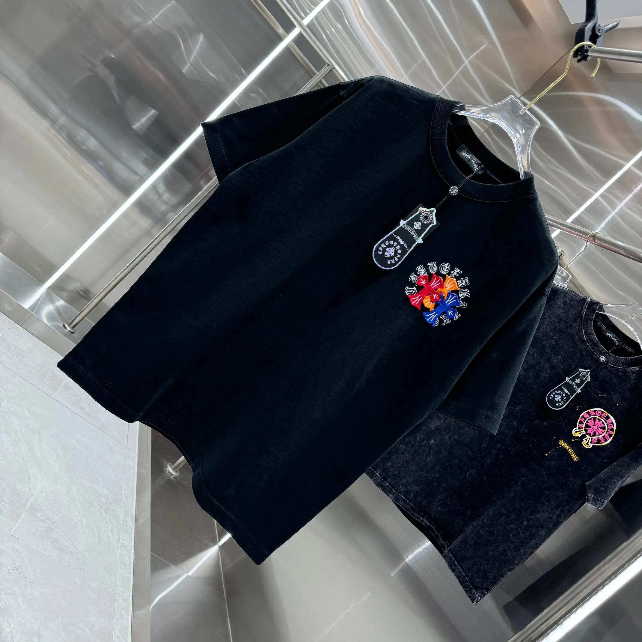 Embroidered Patchwork Cotton T-Shirt D17014225 — view 3