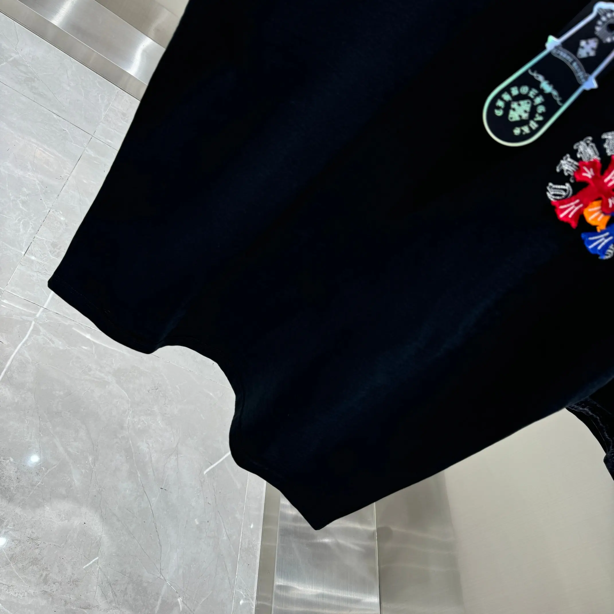 Embroidered Patchwork Cotton T-Shirt D17014225 — view 9