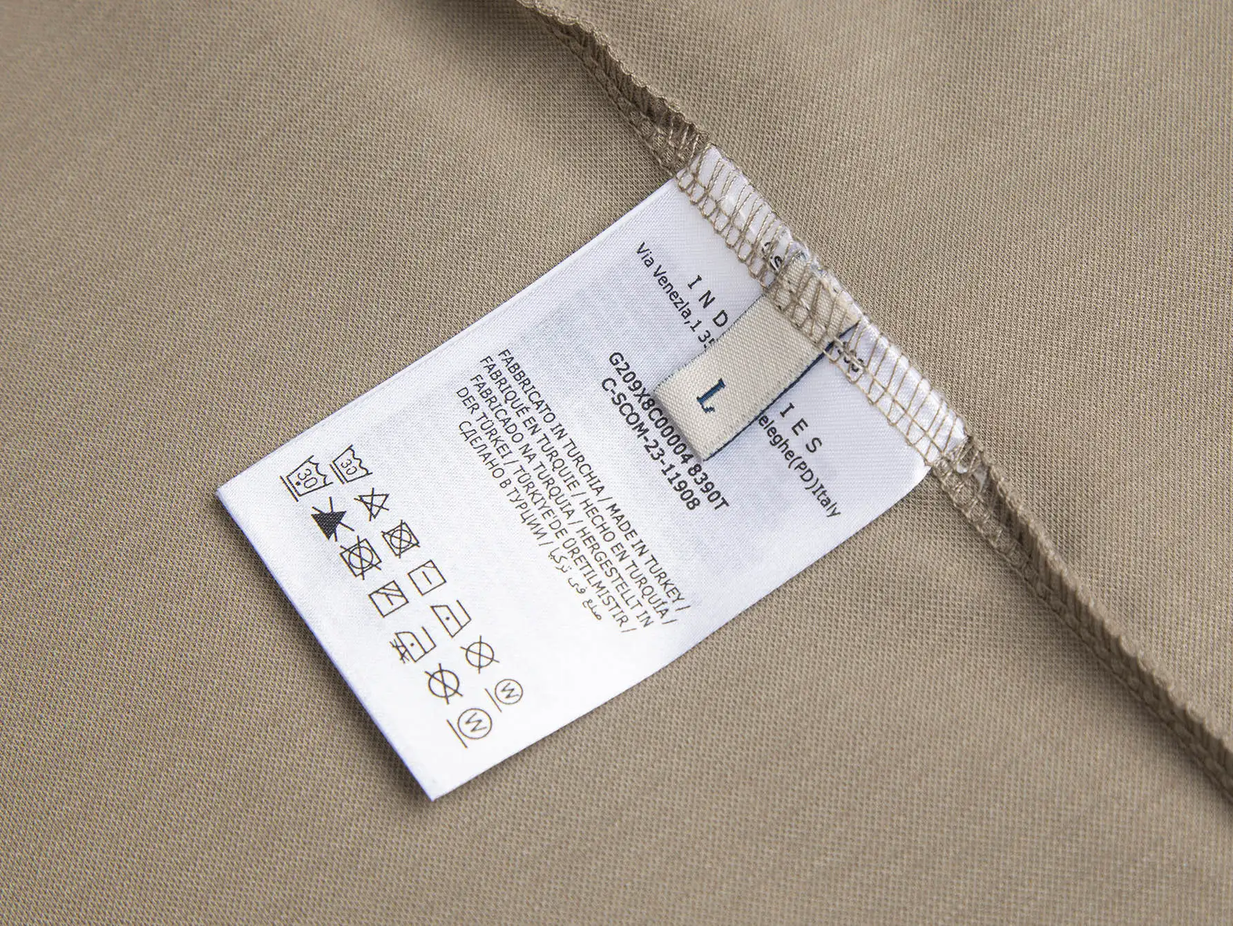 Logo-Embroidered Quarter-Zip Polo Shirt D17013119 — view 8