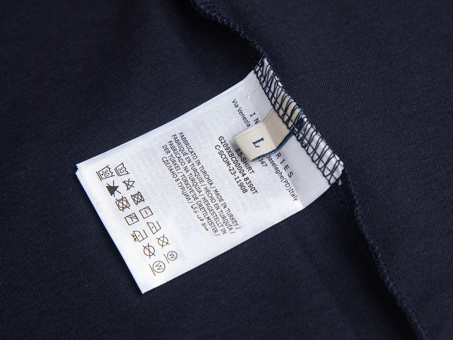 Logo-Embroidered Quarter-Zip Polo Shirt D17013117 — view 8