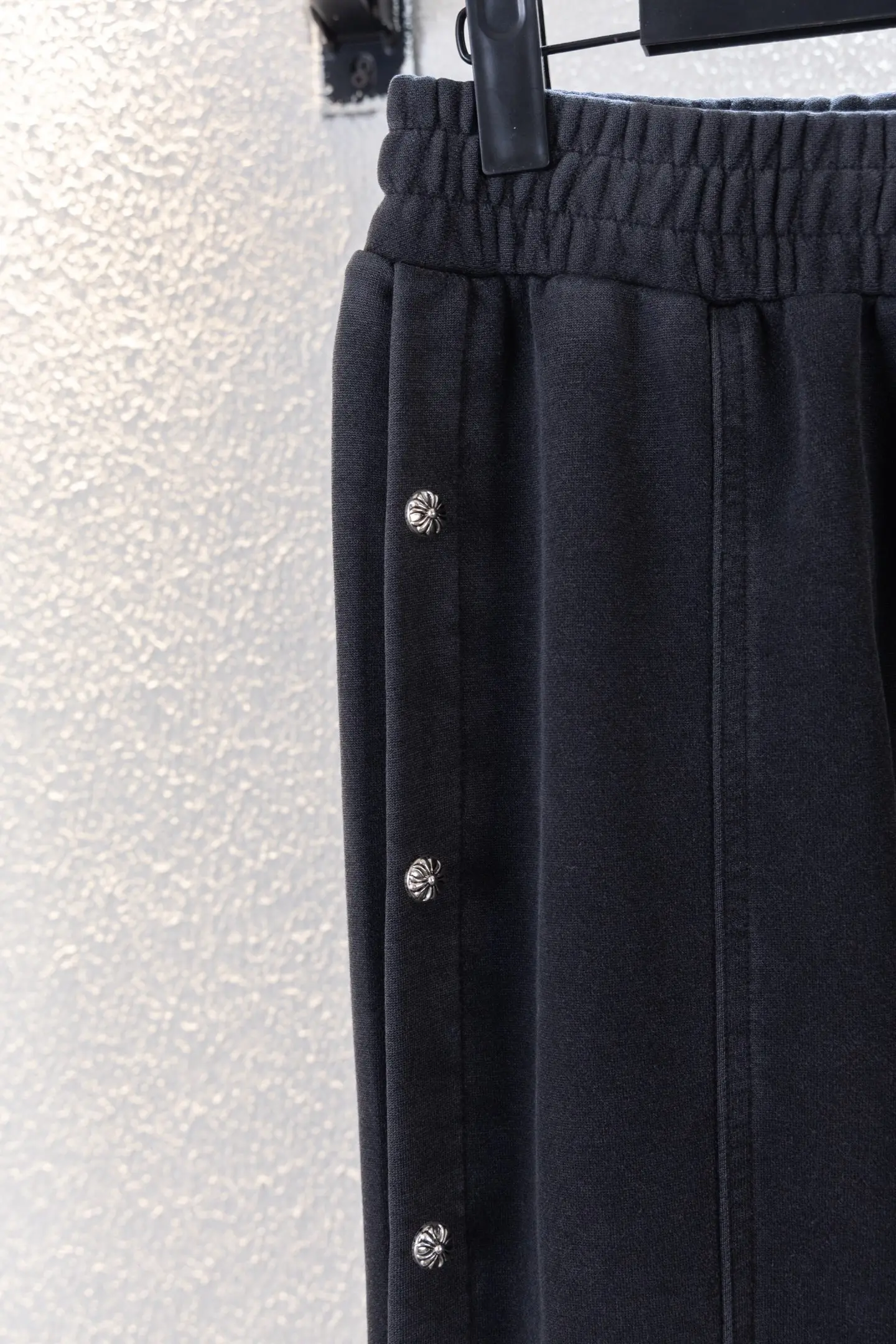 Logo-Embellished Split-Hem Sweatpants D17012652 — view 4