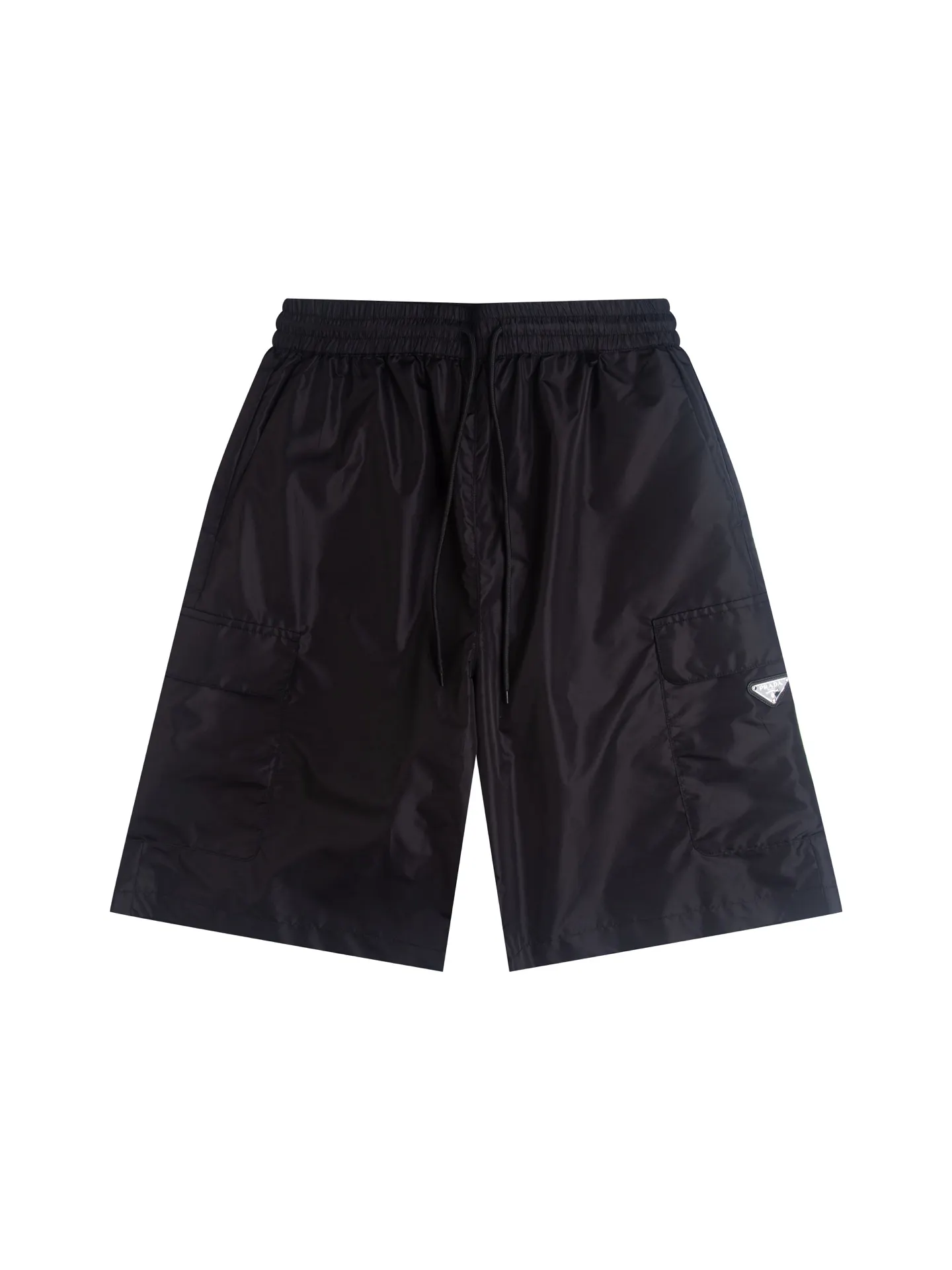 Logo-Plaque Re-Nylon Cargo Shorts D17016222