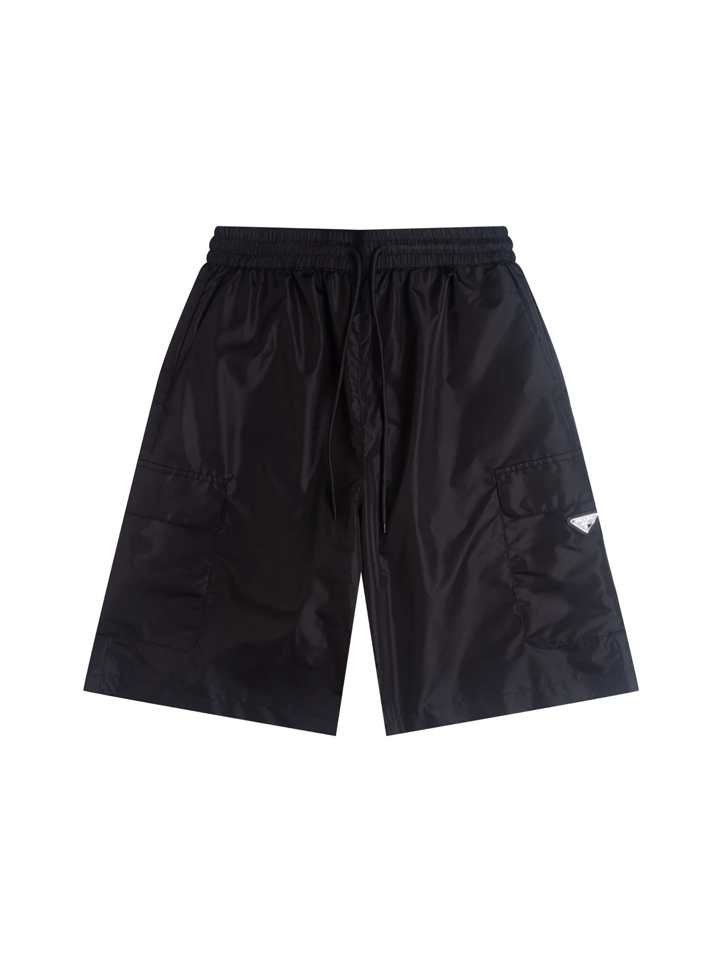 Logo-Plaque Re-Nylon Cargo Shorts D17016222