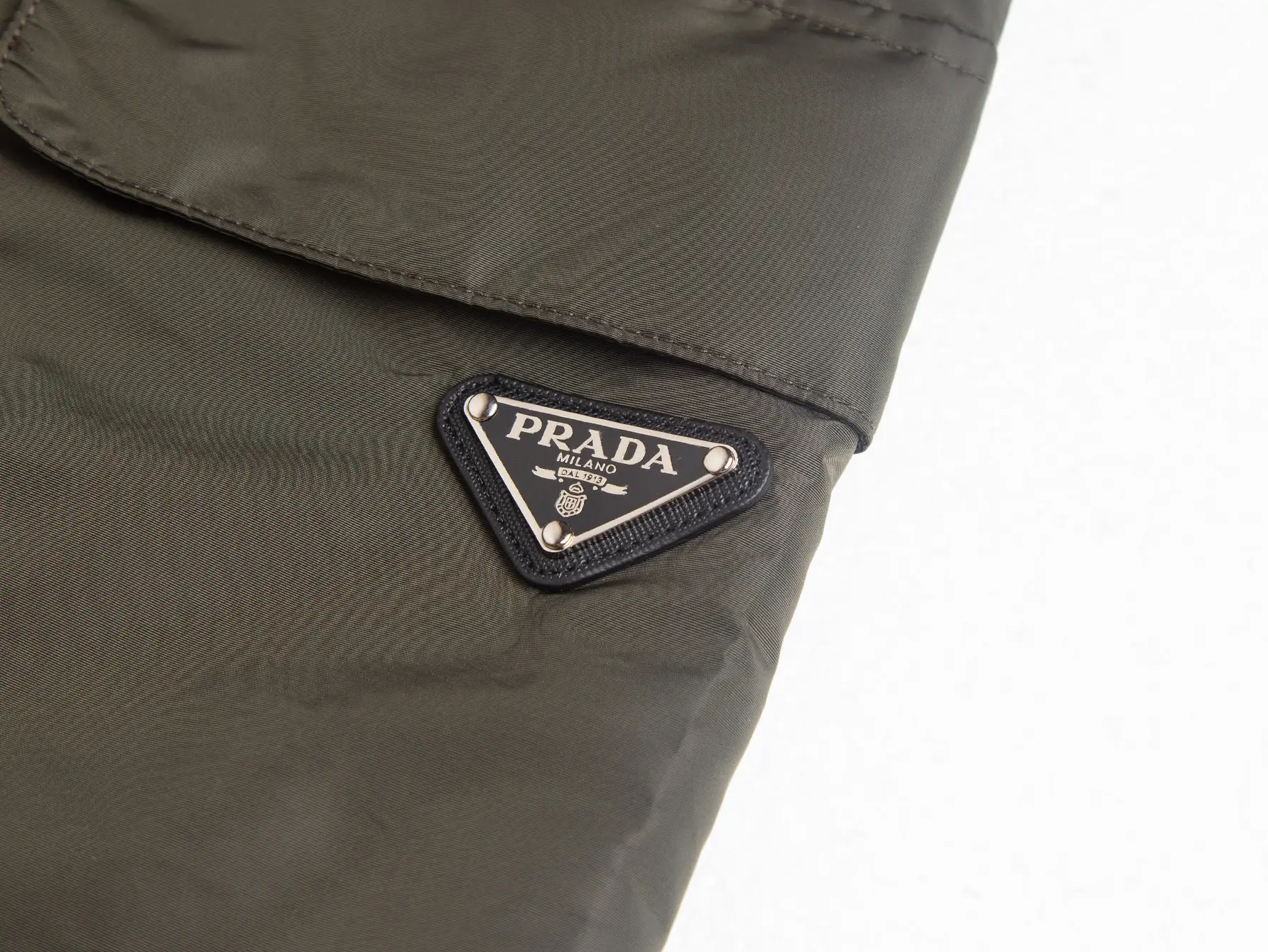 Logo-Appliquéd Re-Nylon Cargo Shorts D17016221 — view 3