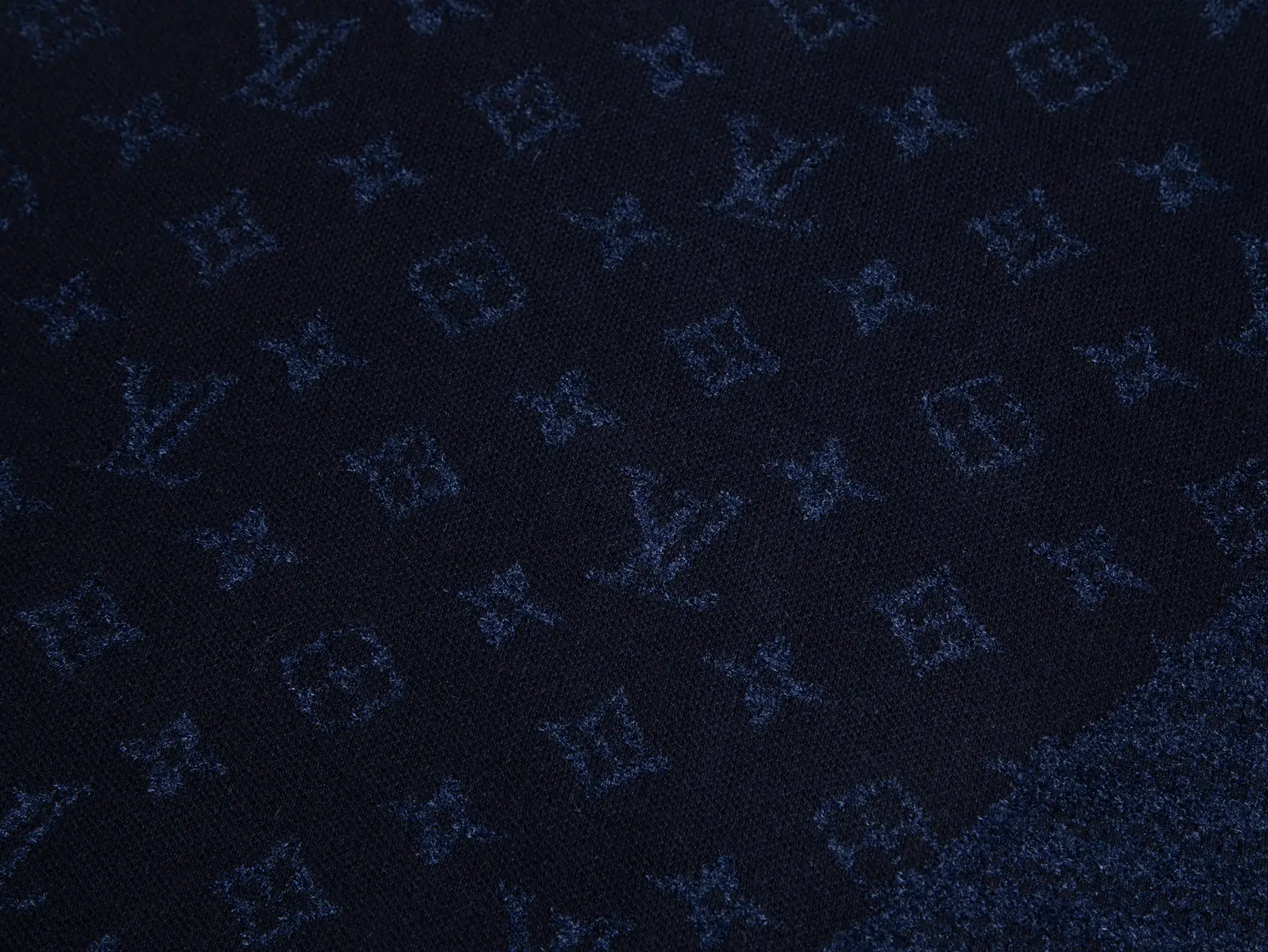 Monogram Velvet Panel T-Shirt D17516443 — view 5