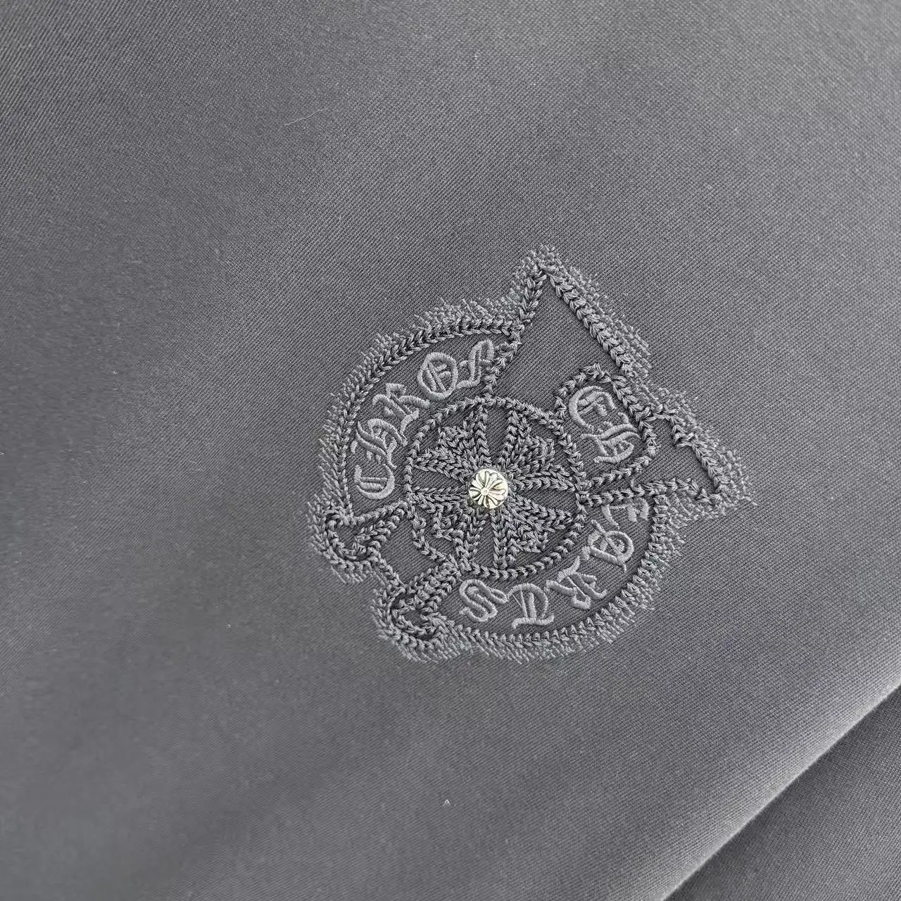 Horseshoe Logo Embellished T-Shirt D17514305 — view 6