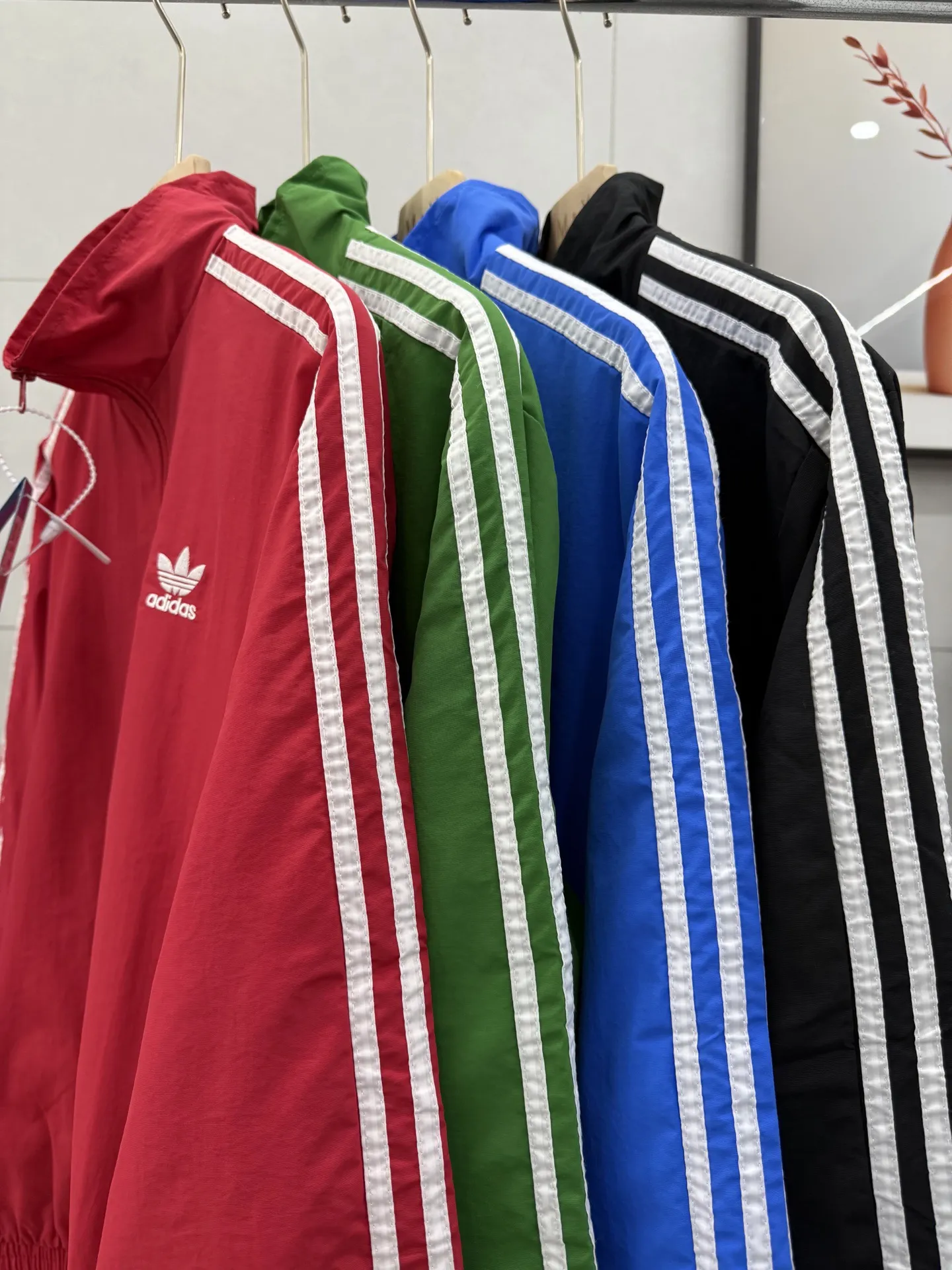 Adicolor Classics 3-Stripes Track Jacket D17514408 — view 14